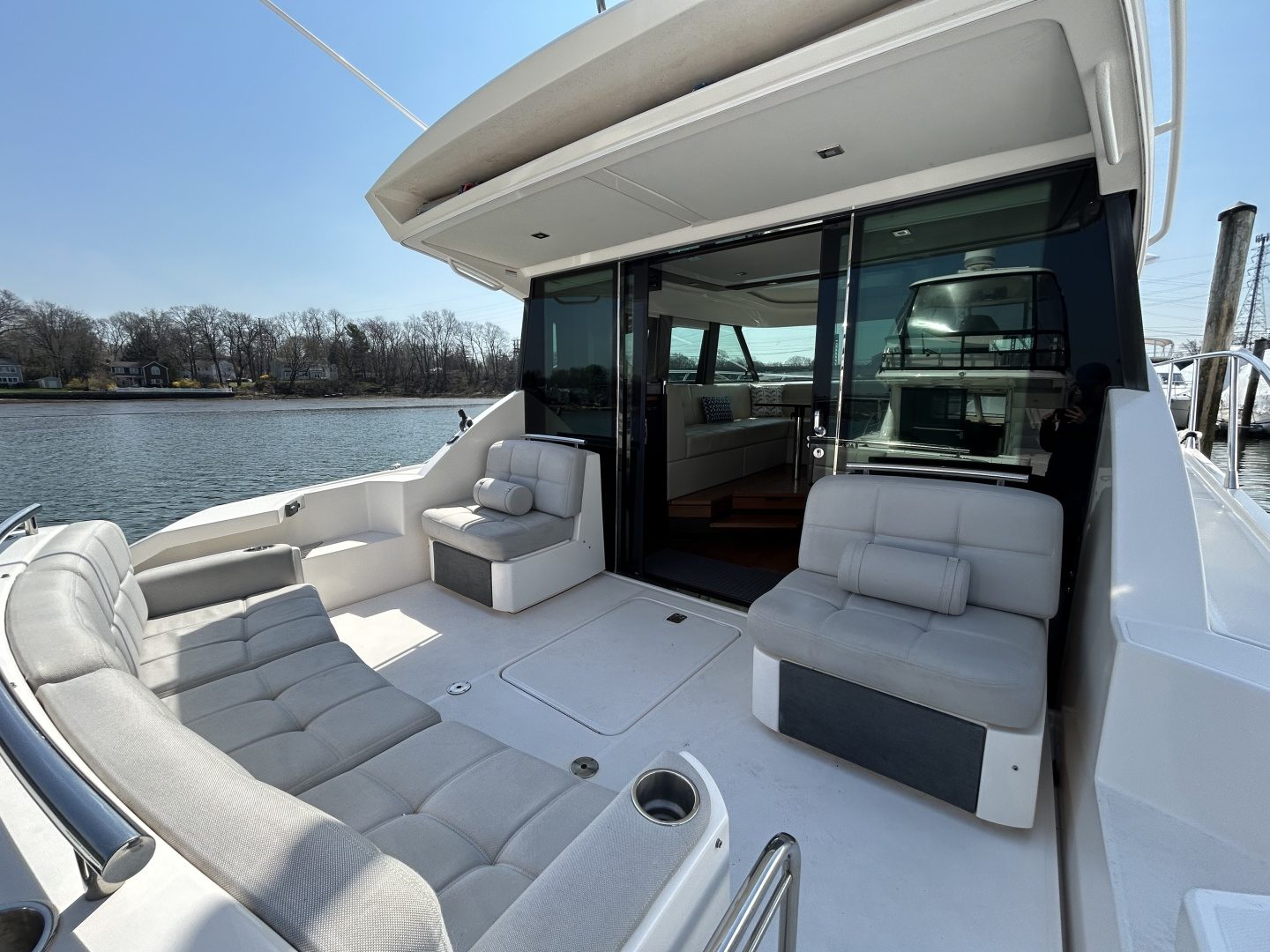 2016 Tiara Yachts C44 Coupe - photo 3