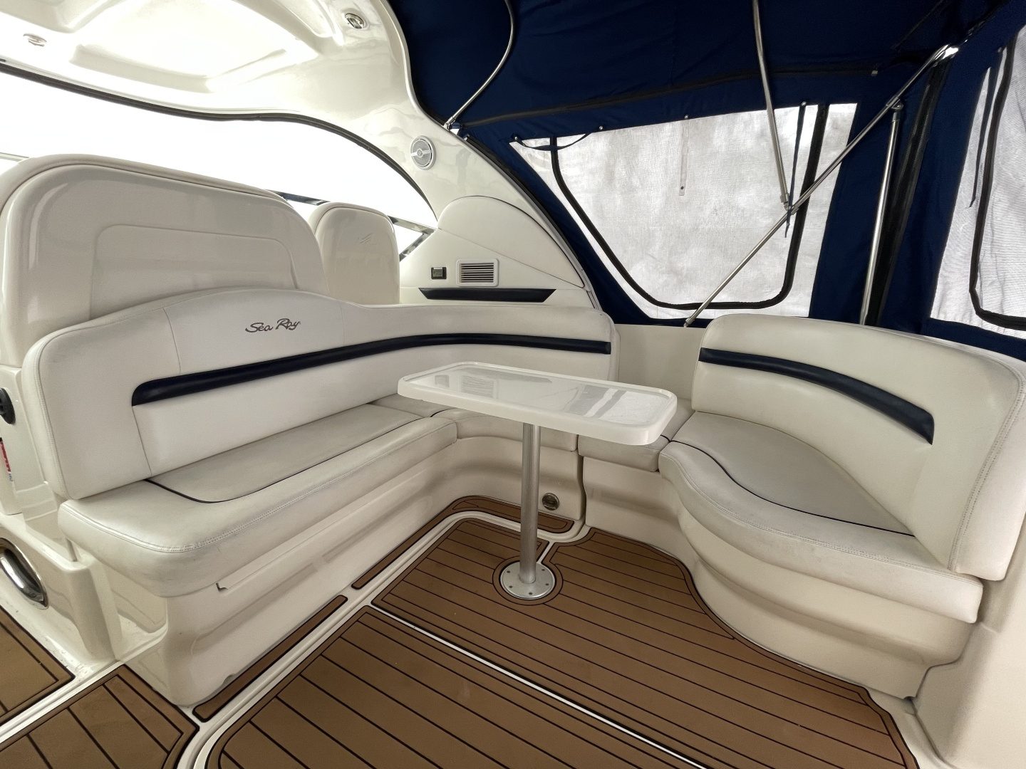 2010 Sea Ray 390 Sundancer - photo 1