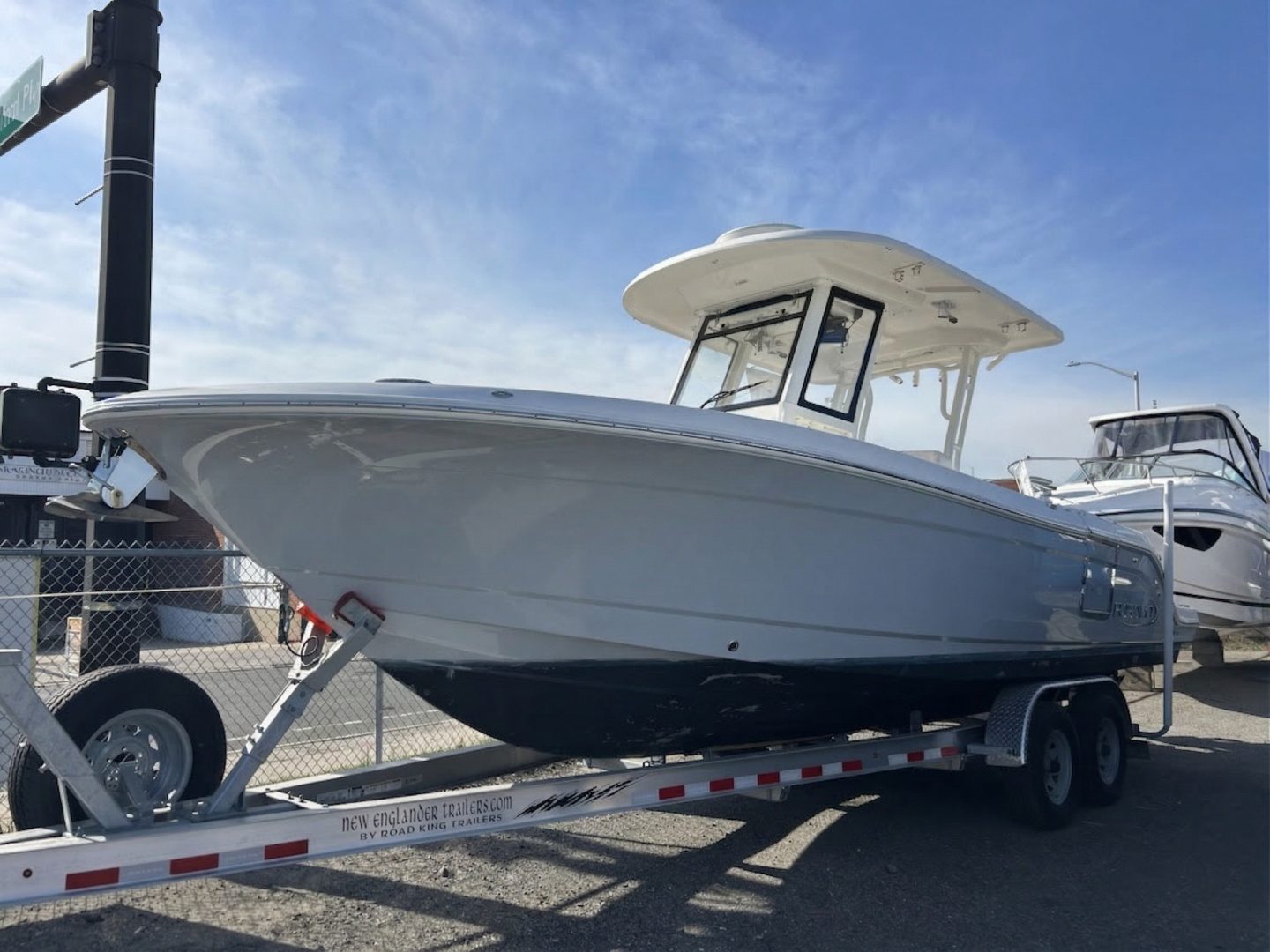 2020 Robalo R272 - photo 1