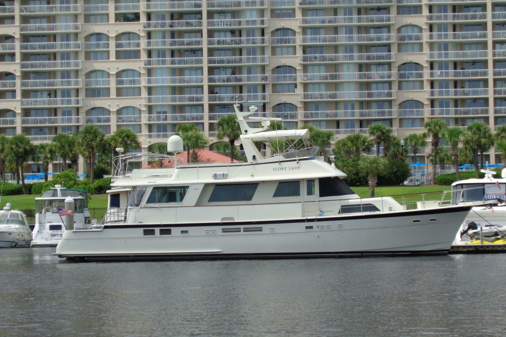 1987 Hatteras 70 Cockpit Motor Yacht "Ivory Lady" - photo 1