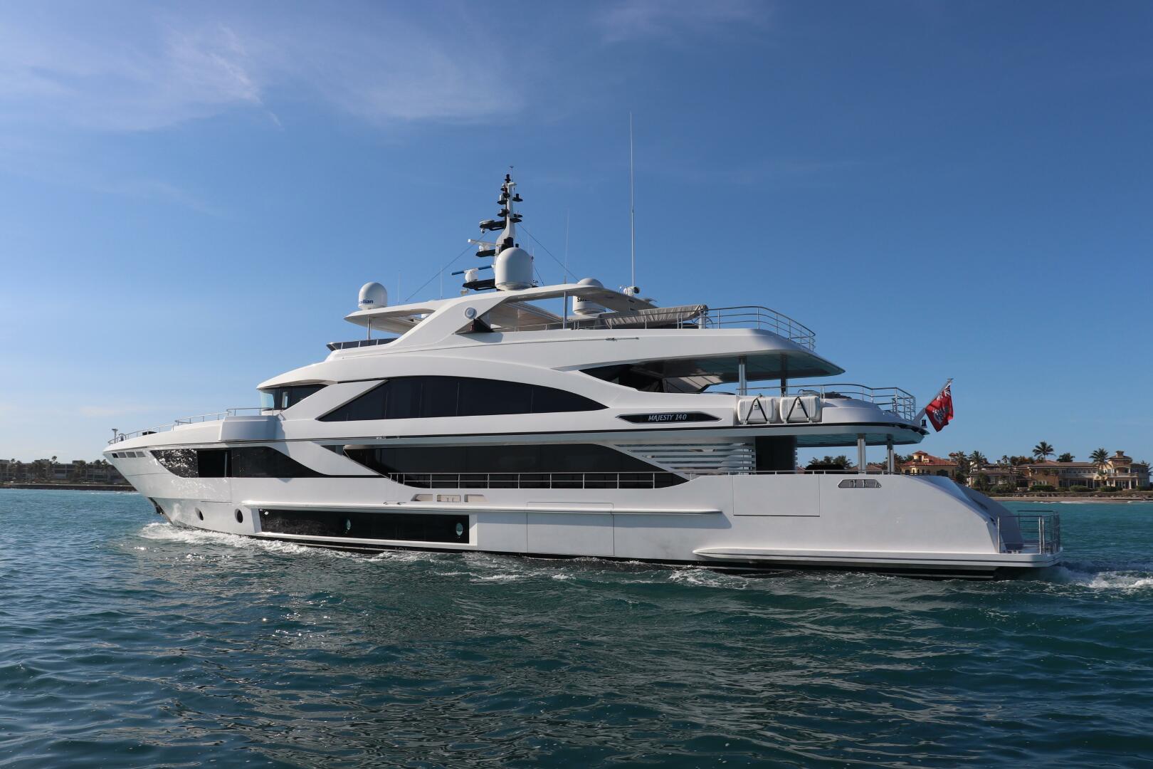 2020 Majesty Yachts 140 "Checked Out" - photo 2