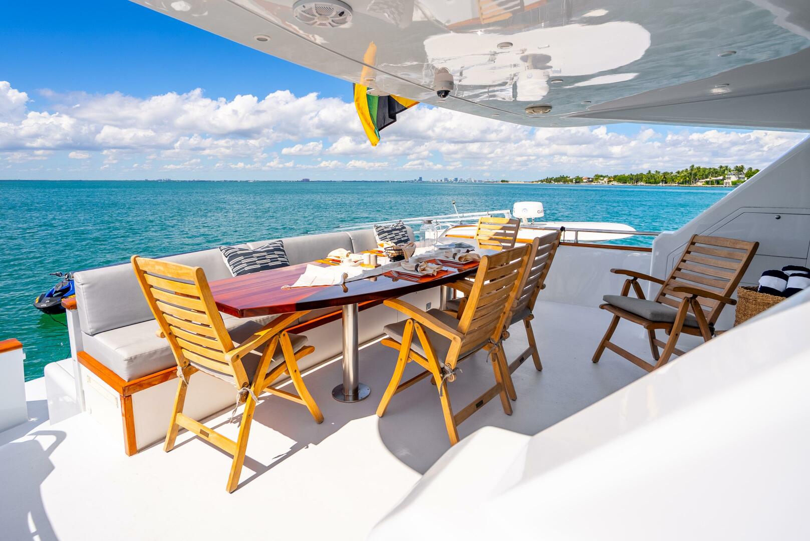 1991 Maiora Raised Pilothouse "AZURE" - photo 2