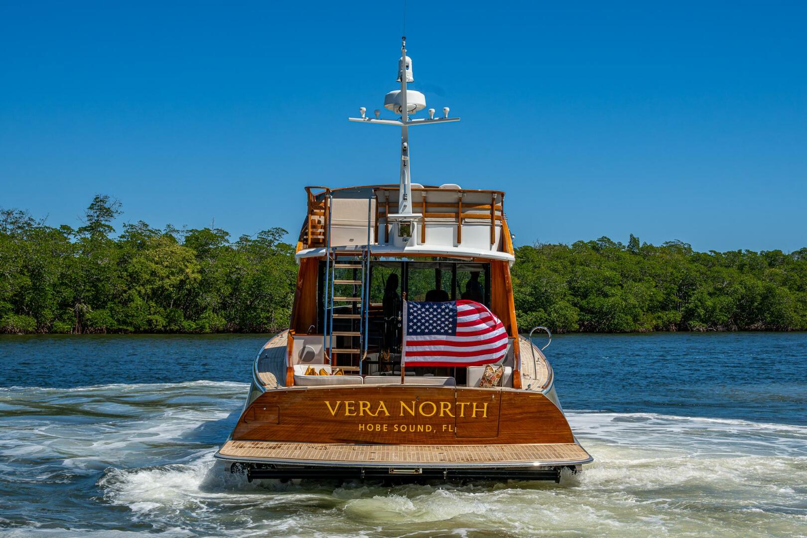 2021 Hinckley Talaria 55 Flybridge MKII "VERA NORTH" - photo 3