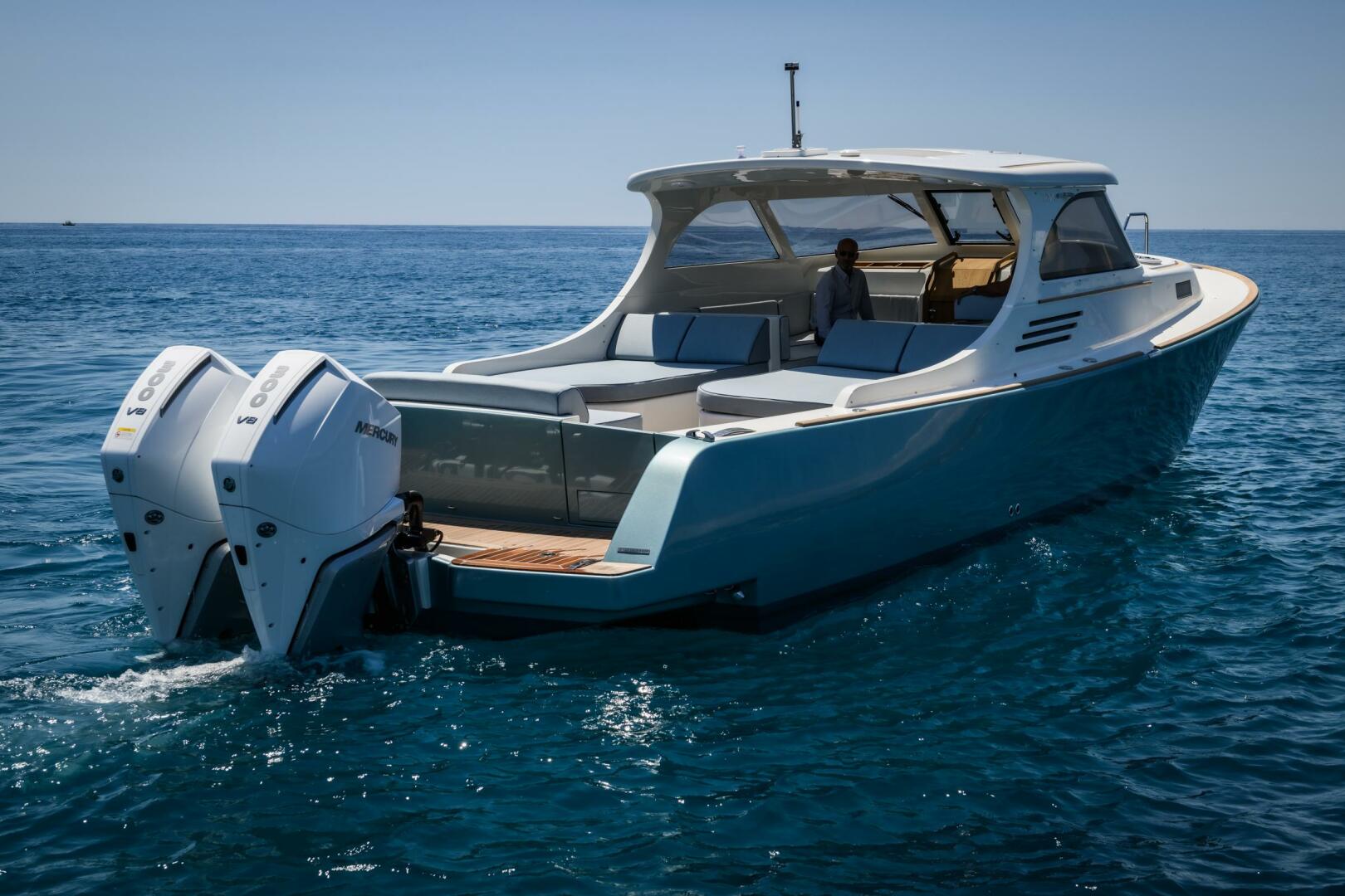 2025 Toy Marine 39 Outboard - photo 3