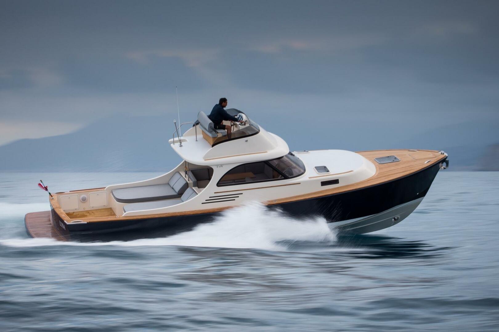 2025 Toy Marine 36 Fly - photo 1