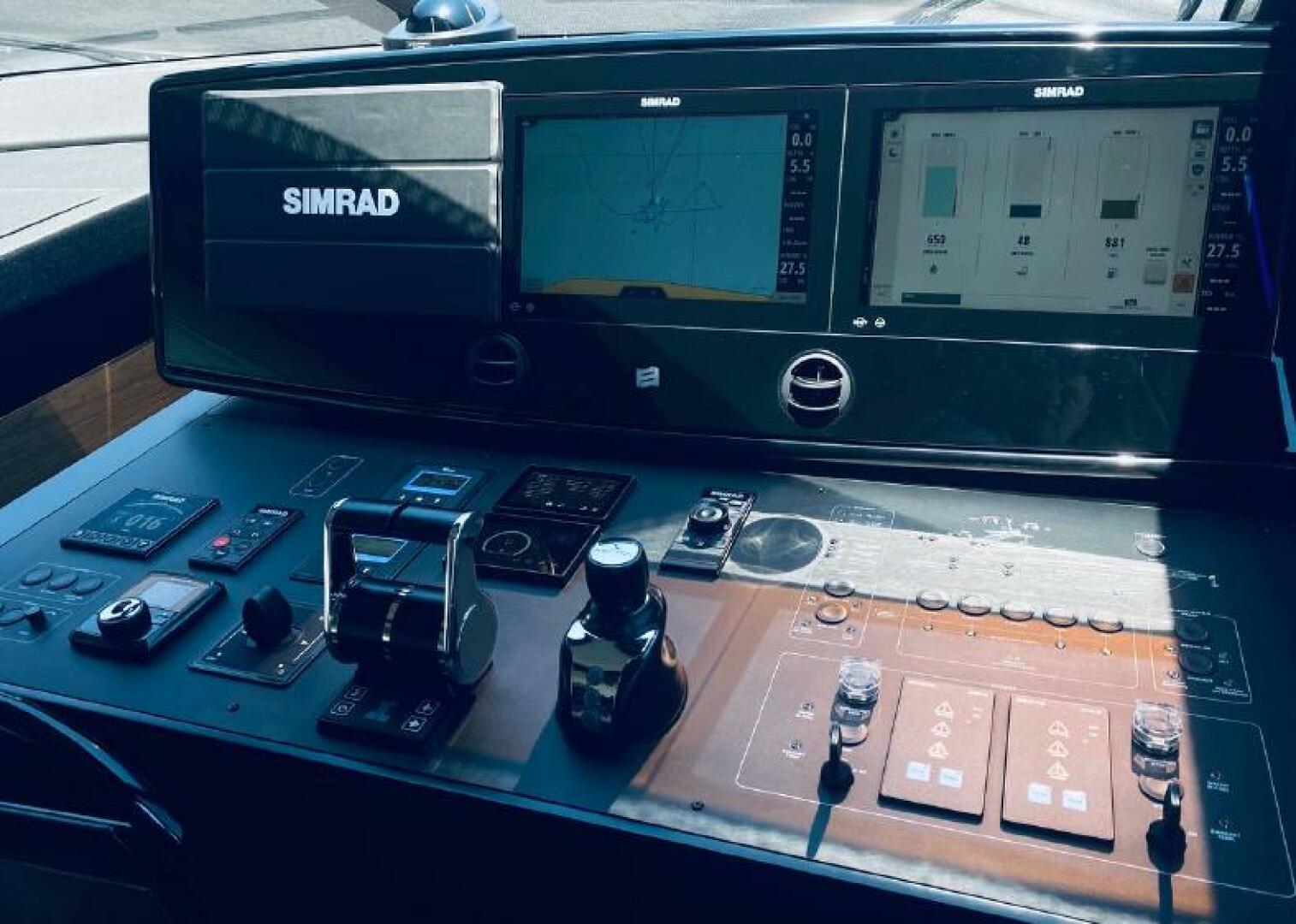 2020 Ferretti Yachts 670 - photo 1
