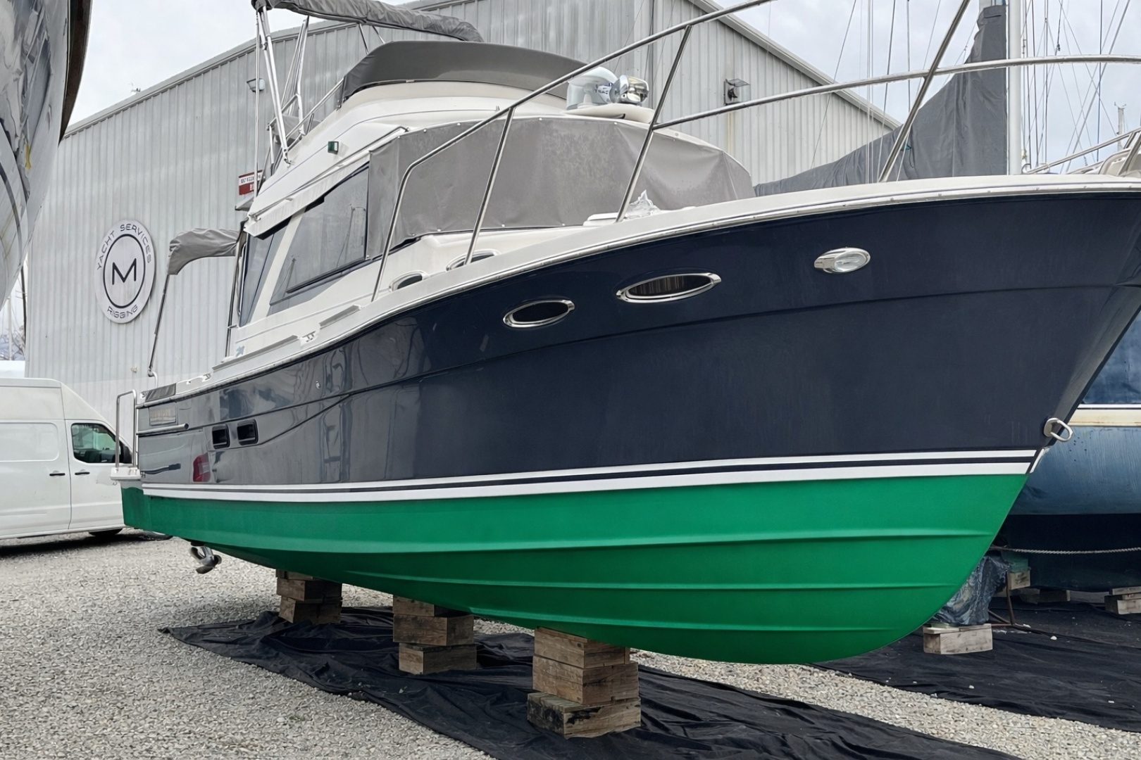 2021 Cutwater 32 CB "Yachtpuppy" - photo 1