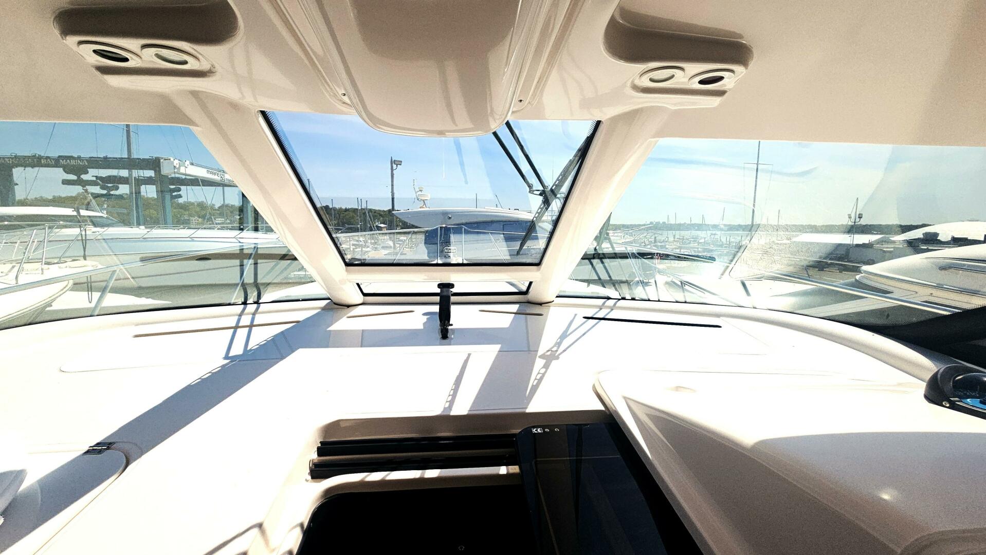 2006 Tiara Yachts 4300 Sovran "Maroner" - photo 2