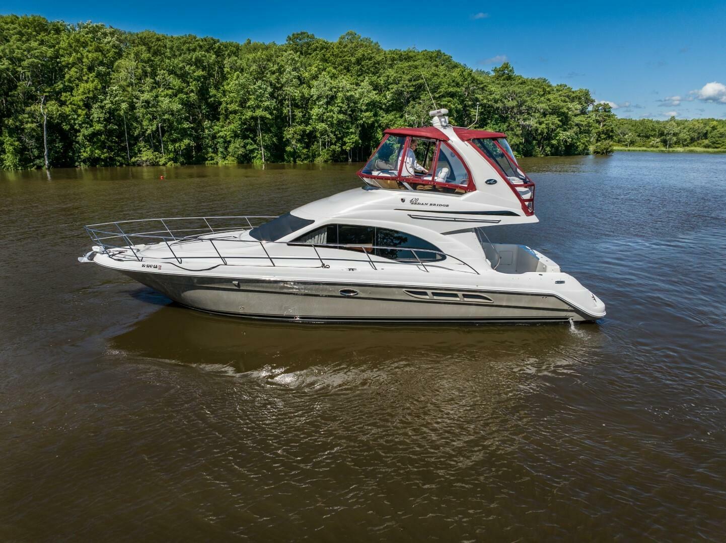 2005 Sea Ray 420 Sedan Bridge "Lil Peace" - photo 1
