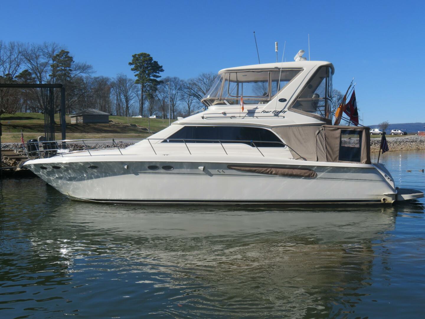 1999 Sea Ray 480 Sedan Bridge - photo 1