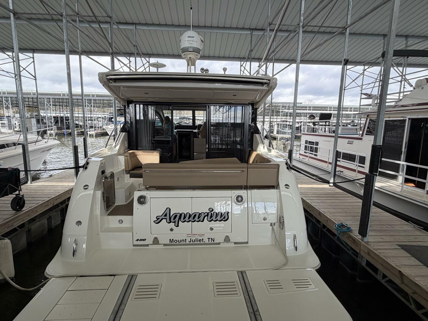 2017 Sea Ray 400 Sundancer "Aquarius" - photo 2