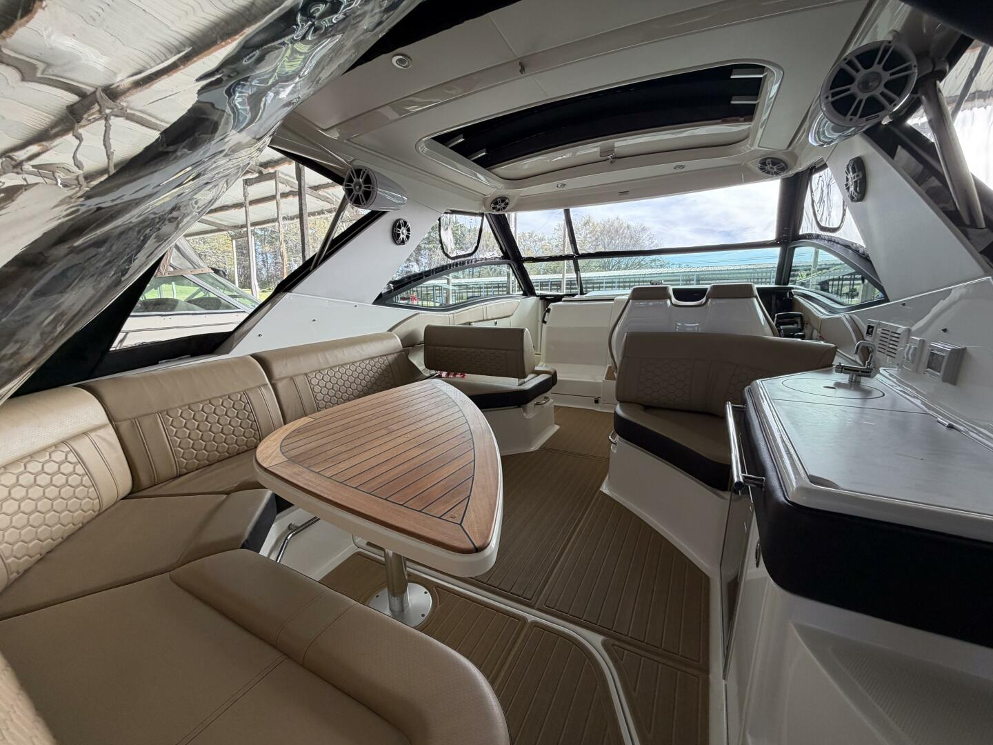 2023 Sea Ray Sundancer 320 "SLIP KNOT" - photo 2
