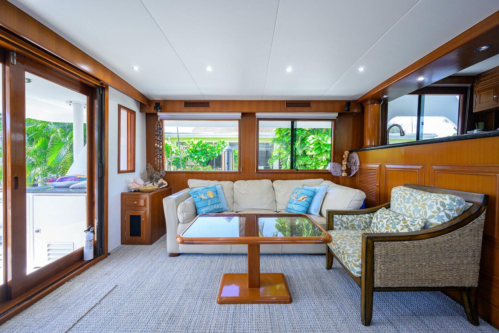 2001 Ocean Alexander 602 MKI "CHANGE OF LATITUDE" - photo 1