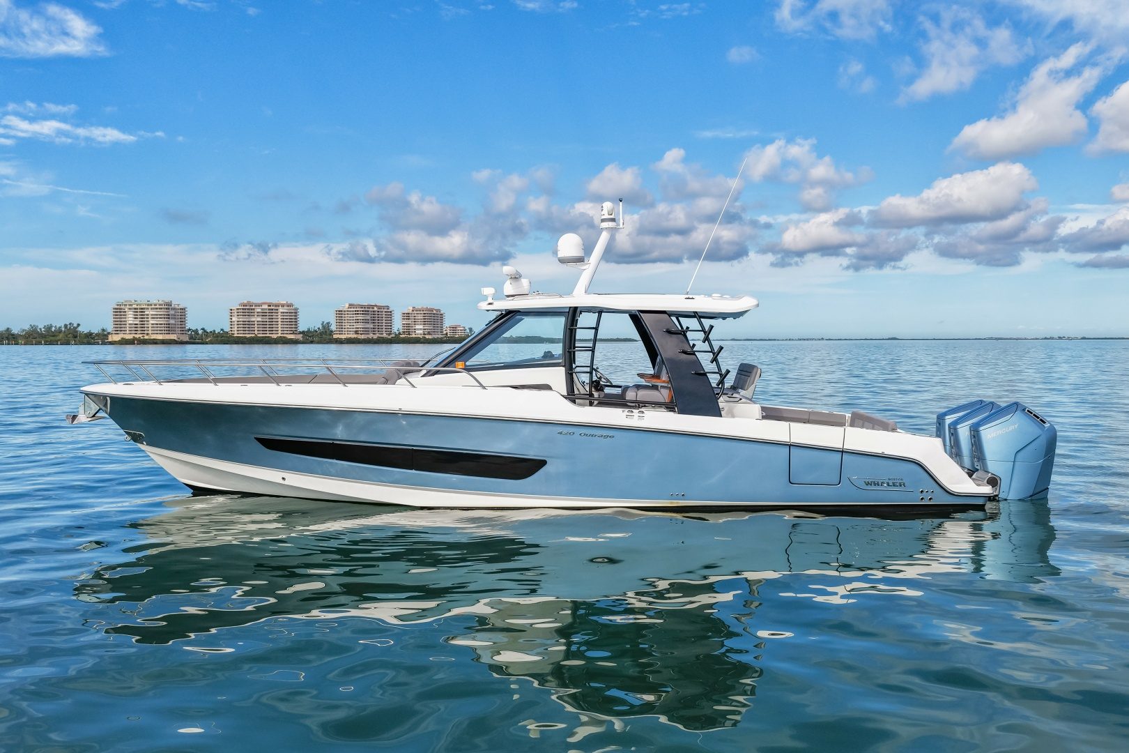 2023 Boston Whaler - photo 1