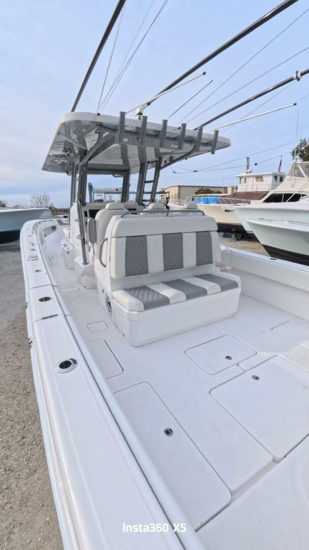 2025 Invincible Open Fisherman - photo 2