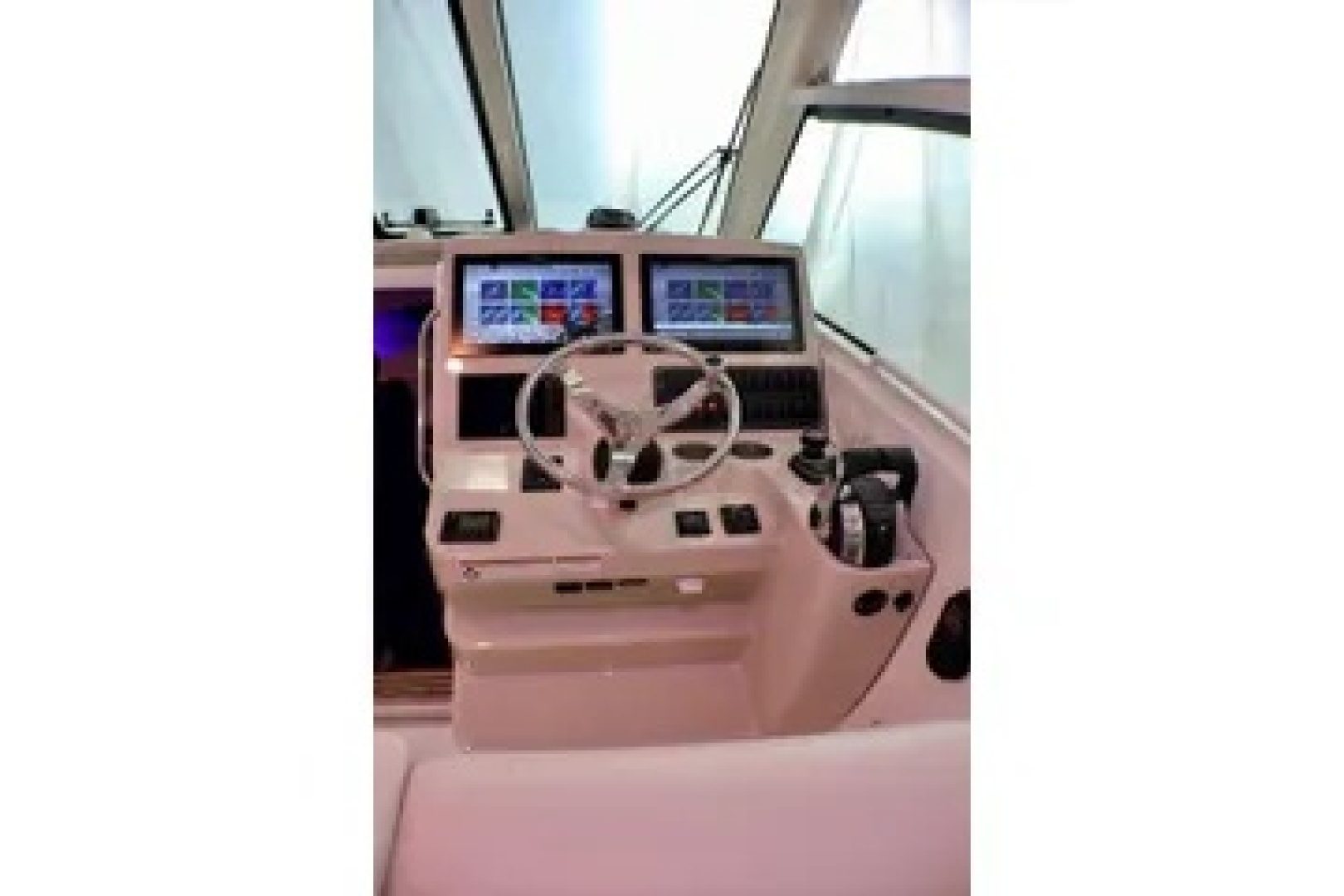 2020 Boston Whaler Conquest "LINDA LEE" - photo 3