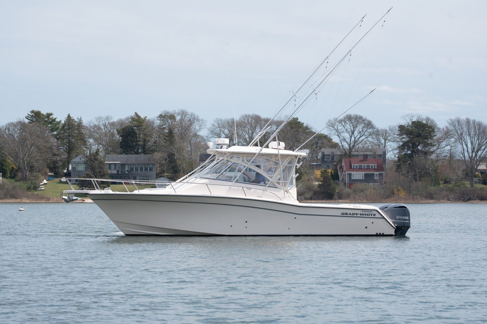 2009 Grady-White Express 330 "DEVY-DO" - photo 1