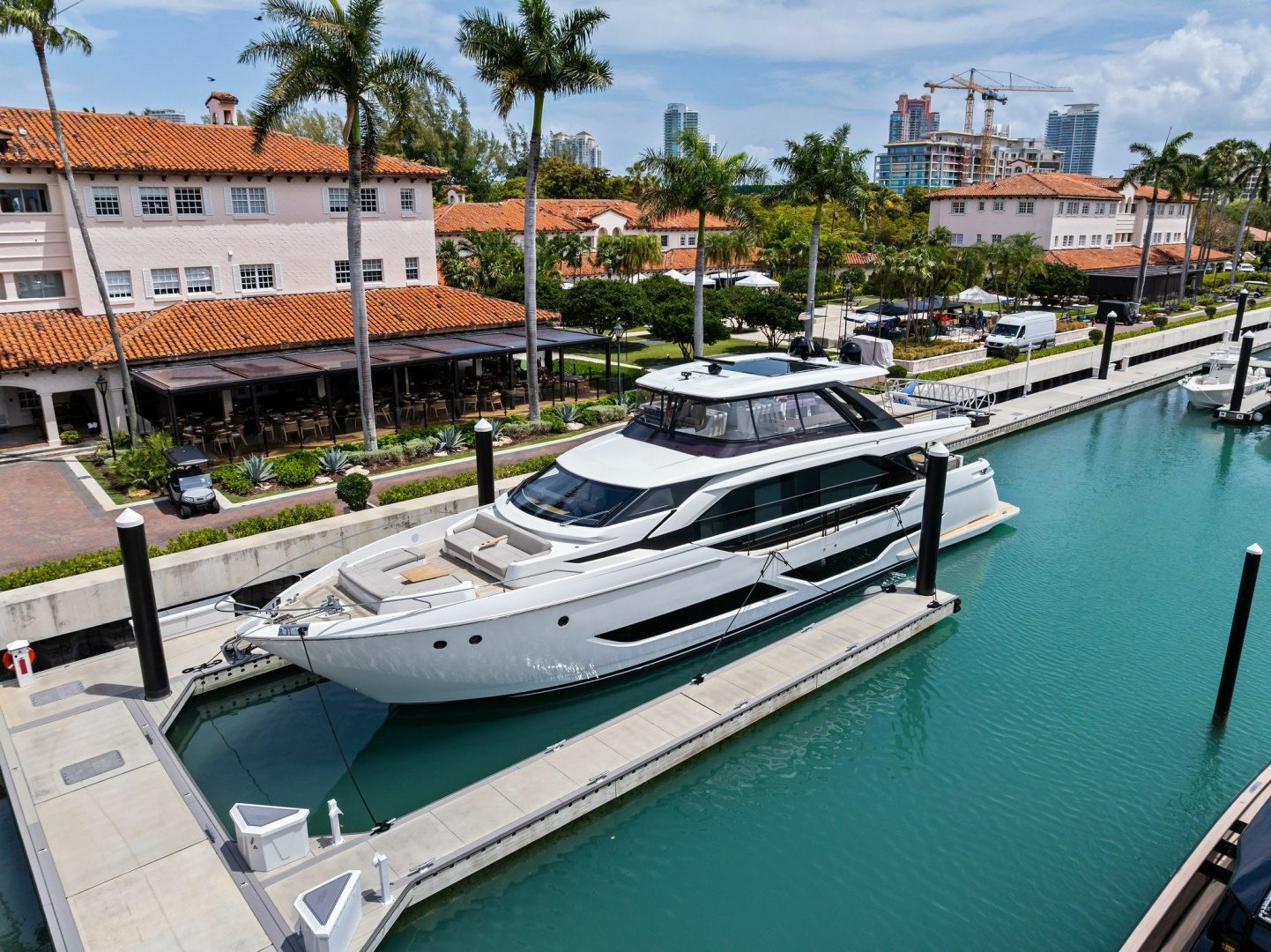 2023 Ferretti Yachts 860 "LADY F" - photo 2