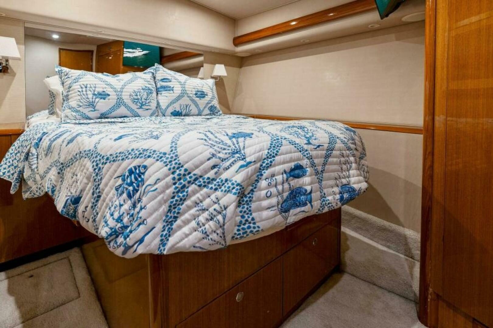 2003 Viking 48 Convertible "Lady Ambition" - photo 2