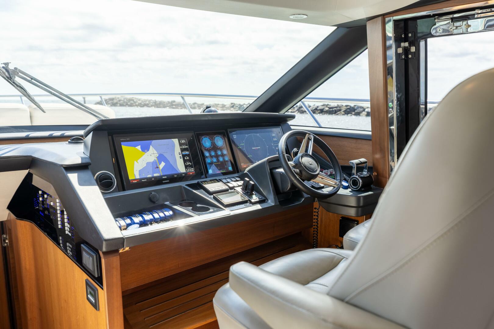 2019 Princess S65 "CREWSZING" - photo 2