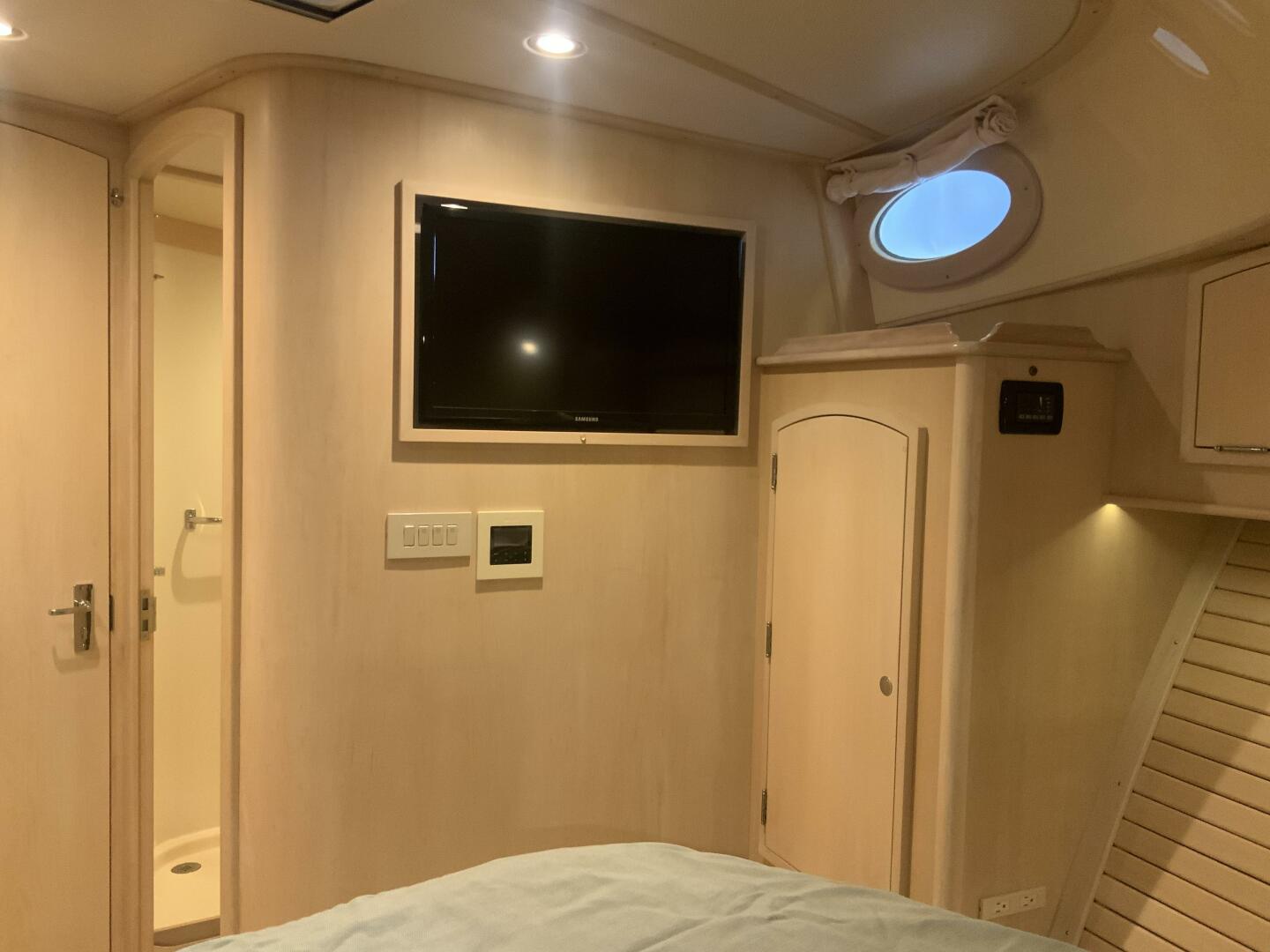 2013 Hinckley Talaria "Zephyr" - photo 2