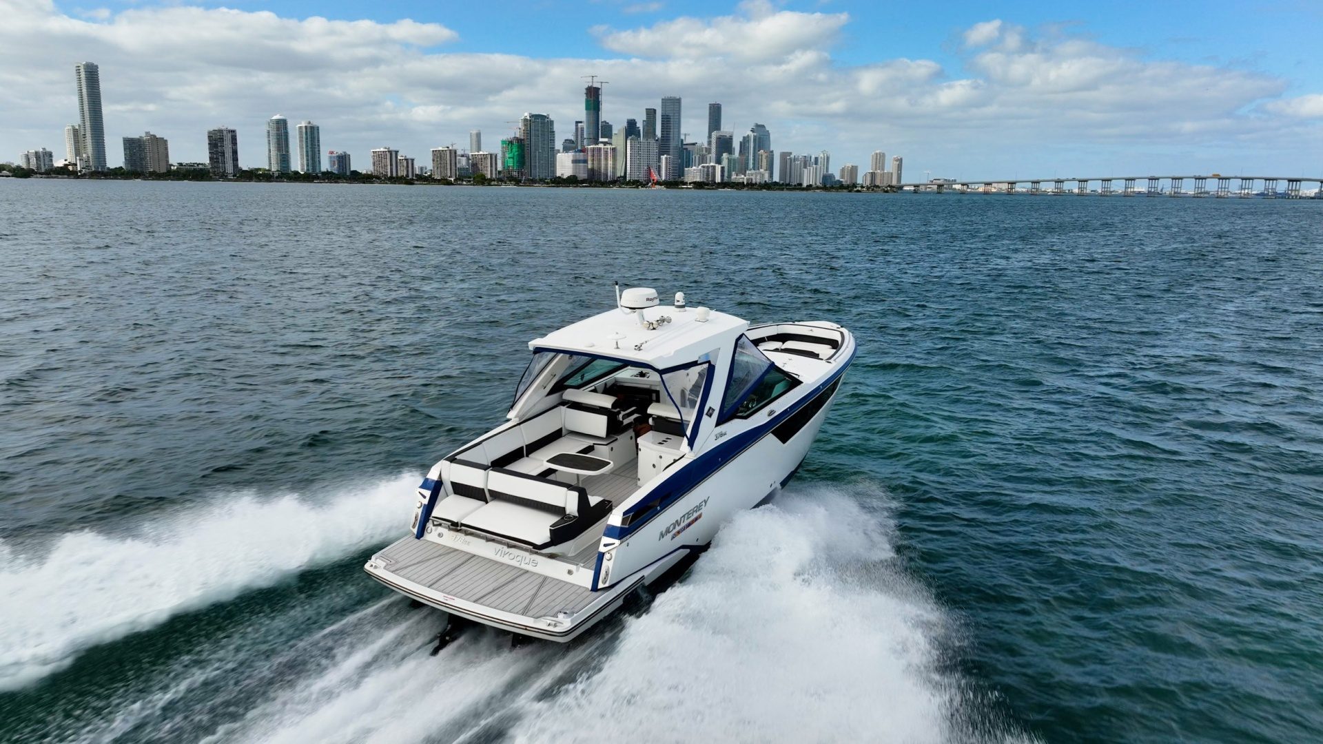 2021 Monterey 378SE Super Express - photo 3