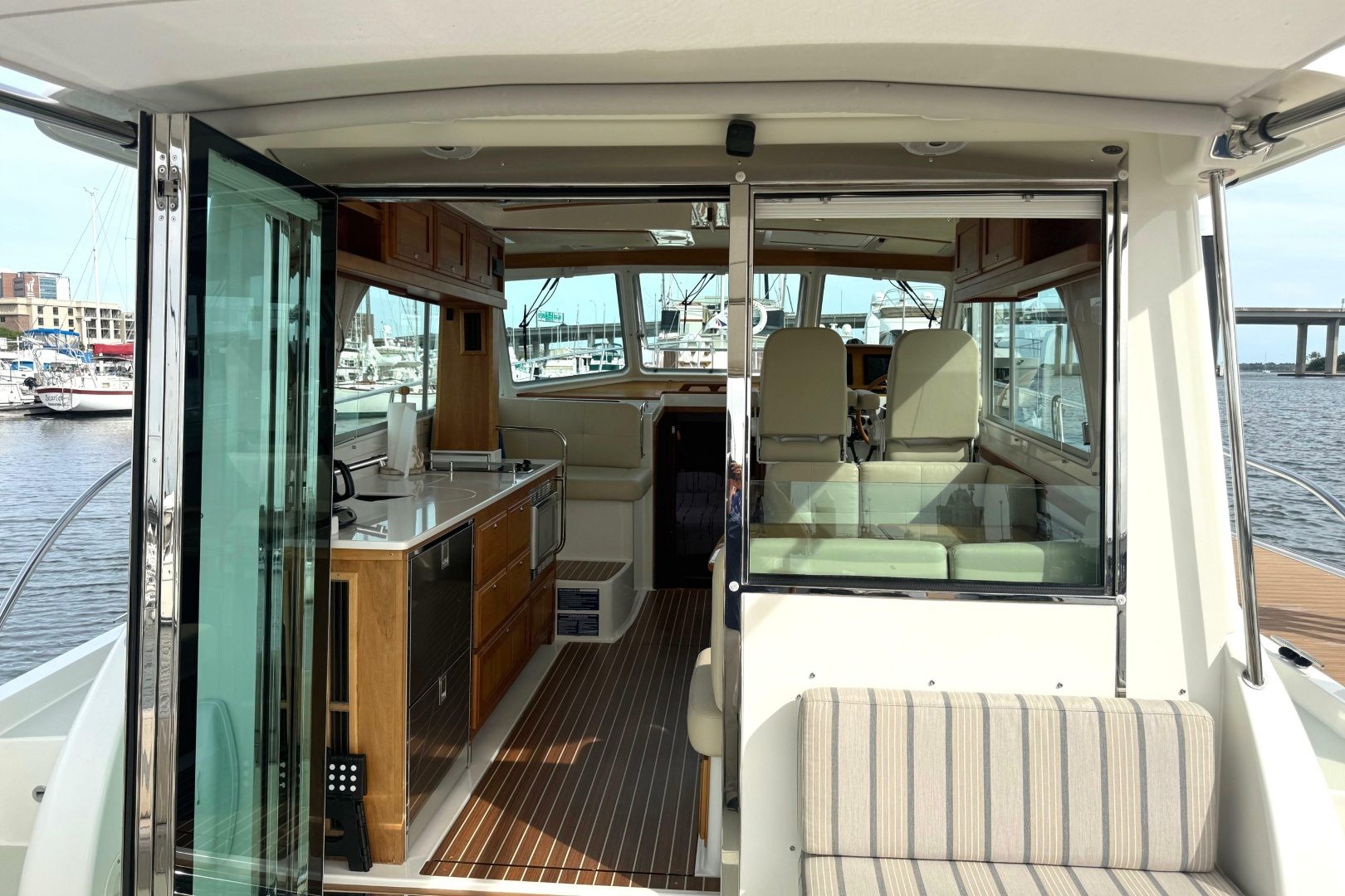 2018 Back Cove 41 "Sea Sturgeon" - photo 3