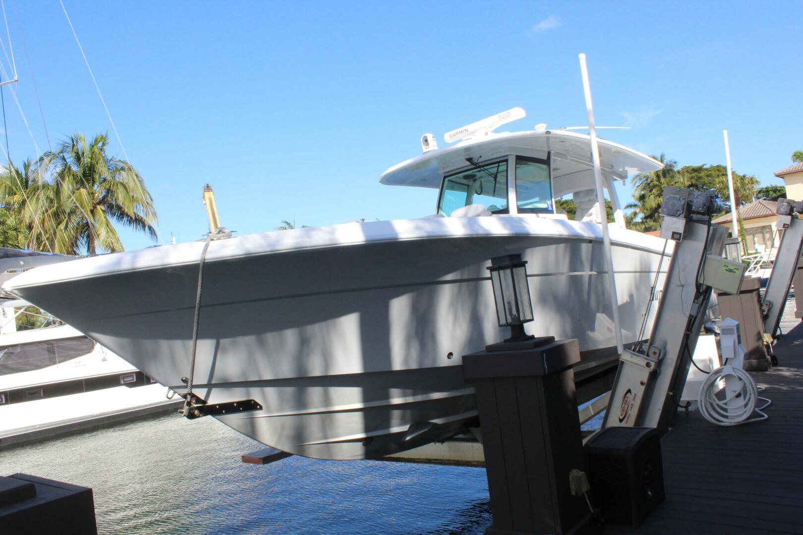 2023 HCB 42 Lujo "Happy Hour" - photo 1