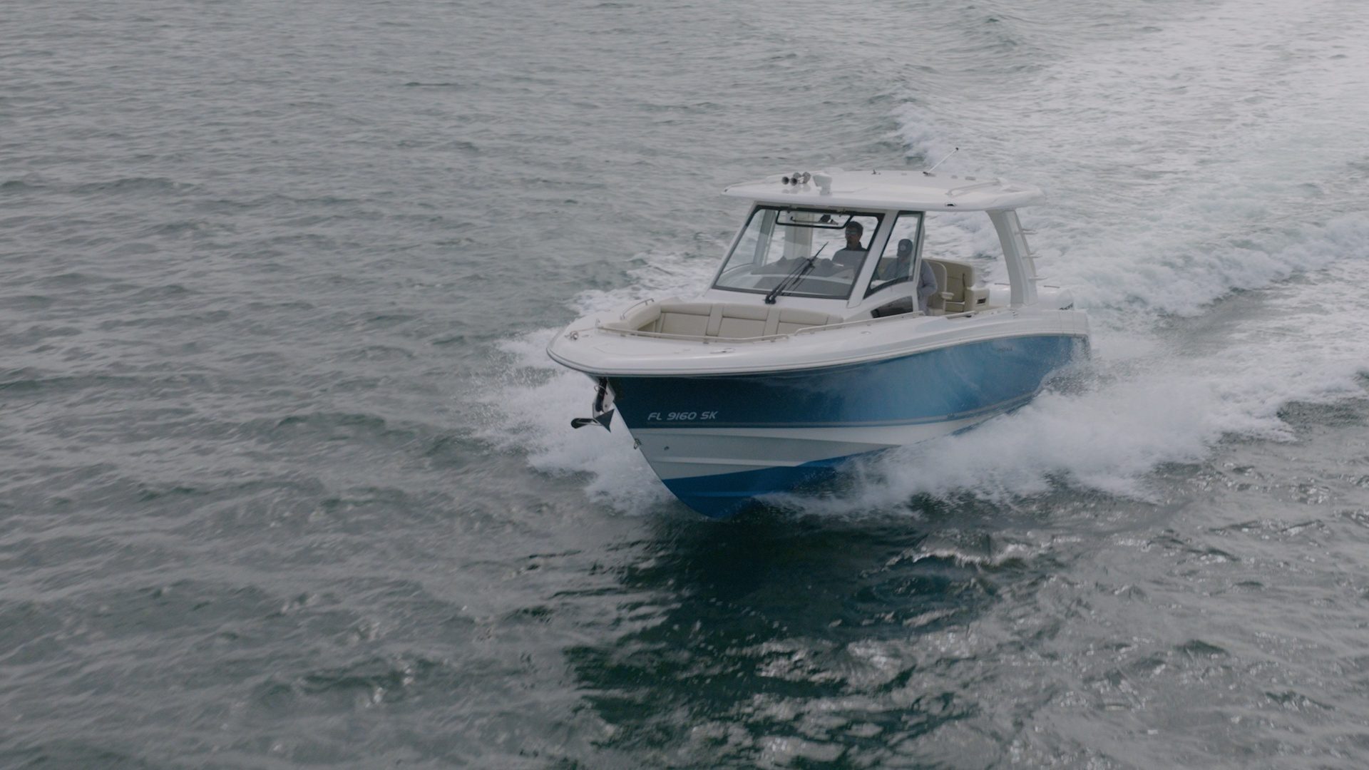2018 Boston Whaler Realm - photo 2