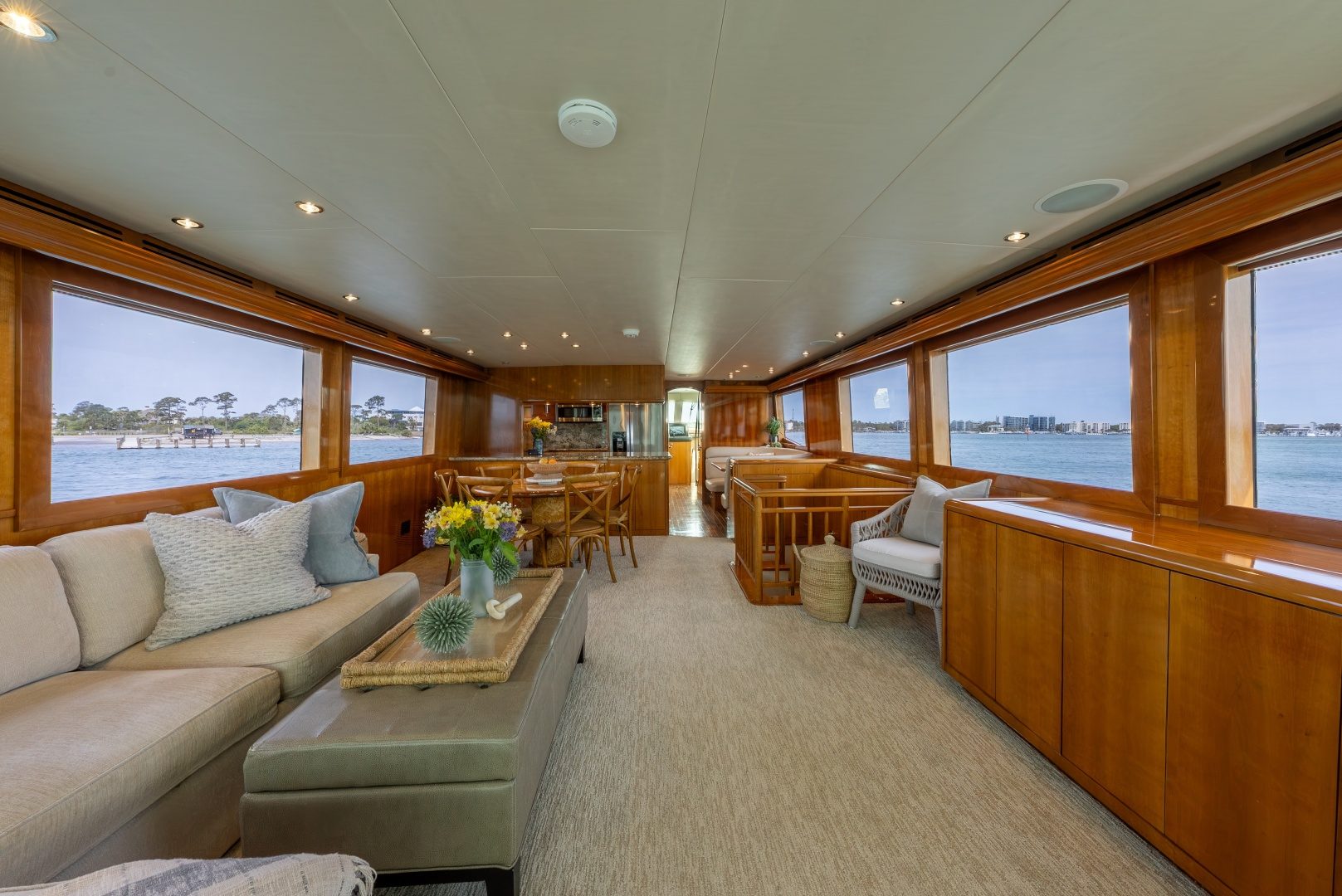 2004 Hatteras Sport Deck "HAVILAH" - photo 1