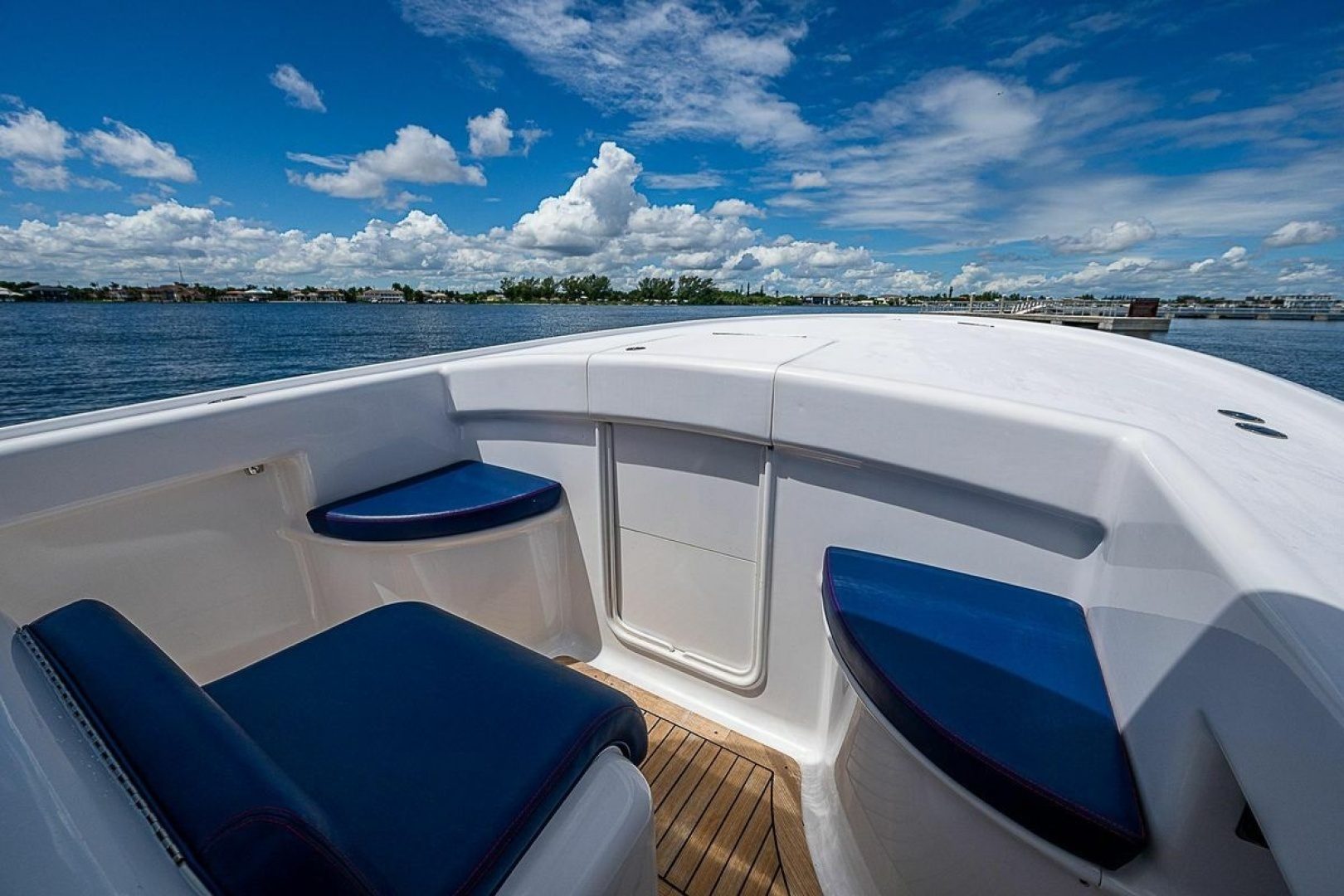 2010 Winter Custom Yachts Center Console "CANDY RIDE" - photo 2
