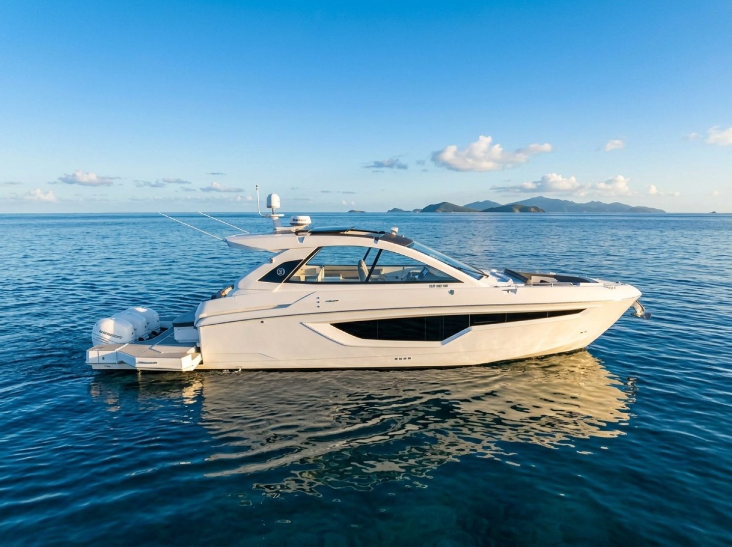 2021 Cruisers Yachts 42 GLS OB "AMIRA CHIDA" - photo 1