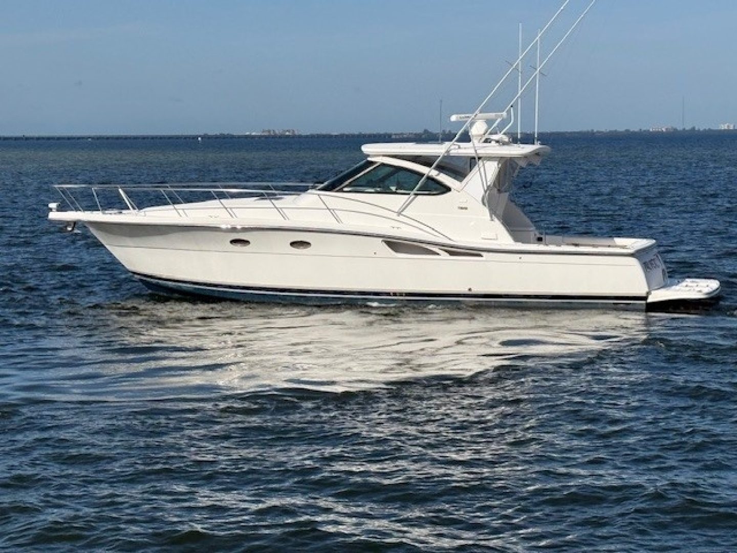 2007 Tiara Yachts 4200 Open "Property Damage" - photo 2