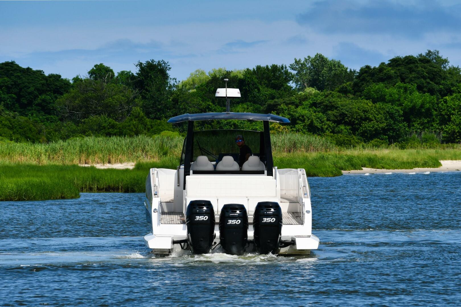 2023 Astondoa 377 Coupe Outboard - photo 1