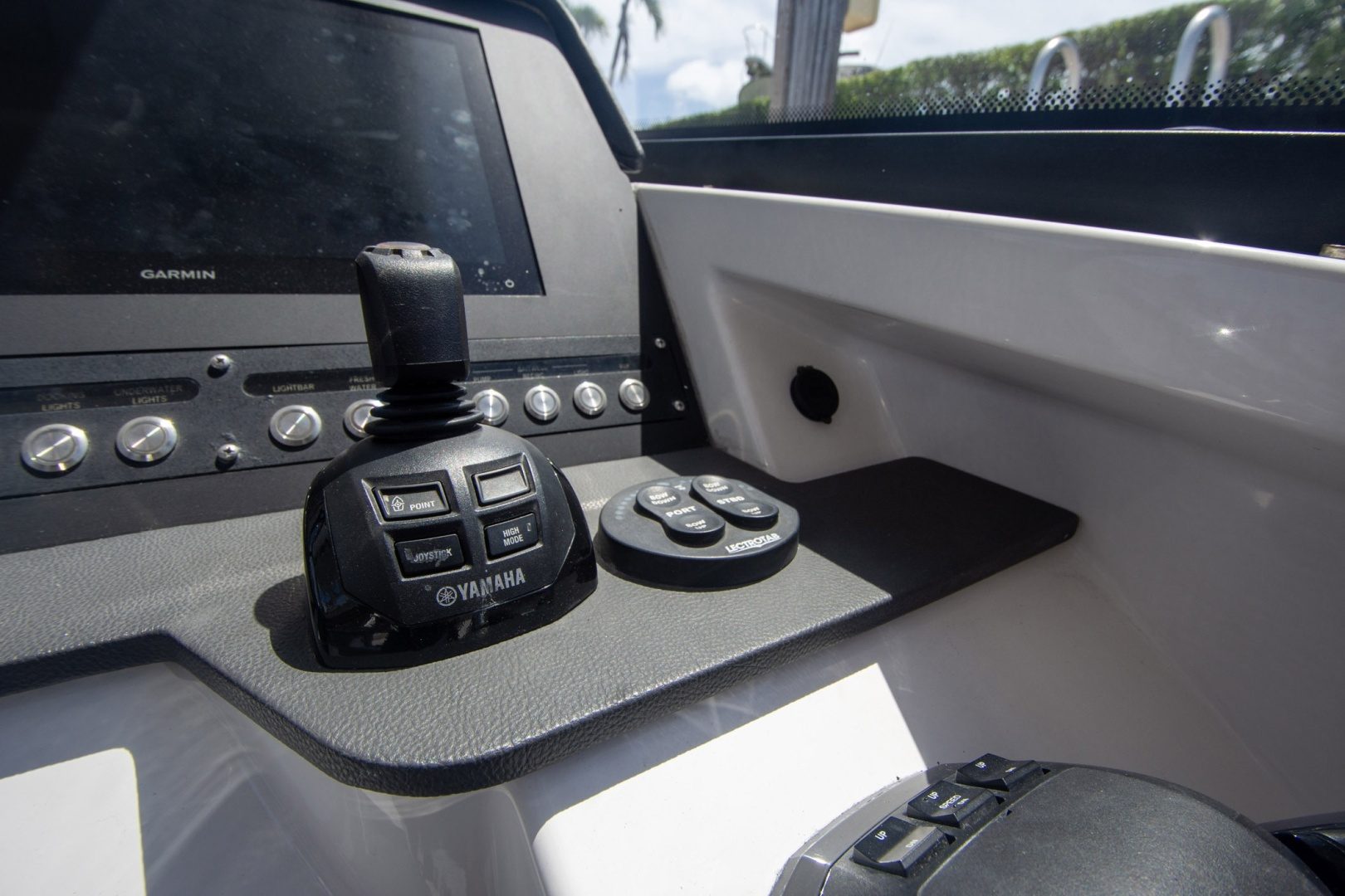 2019 Everglades 340 Dual Console - photo 1