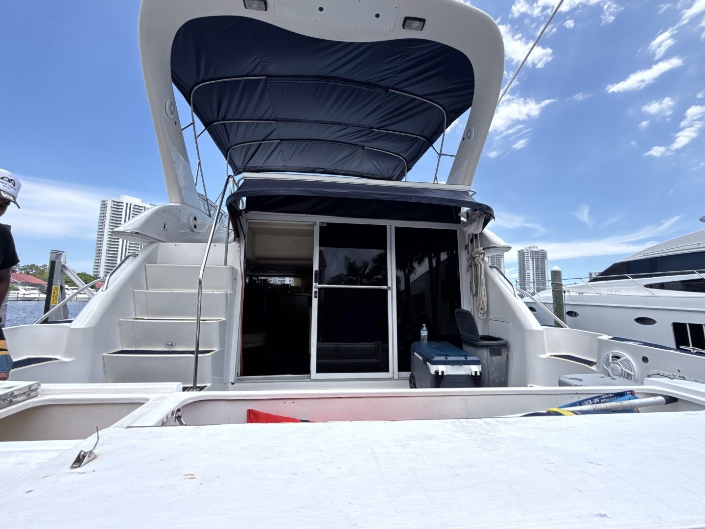 2001 Sea Ray 450 Express Bridge - photo 1