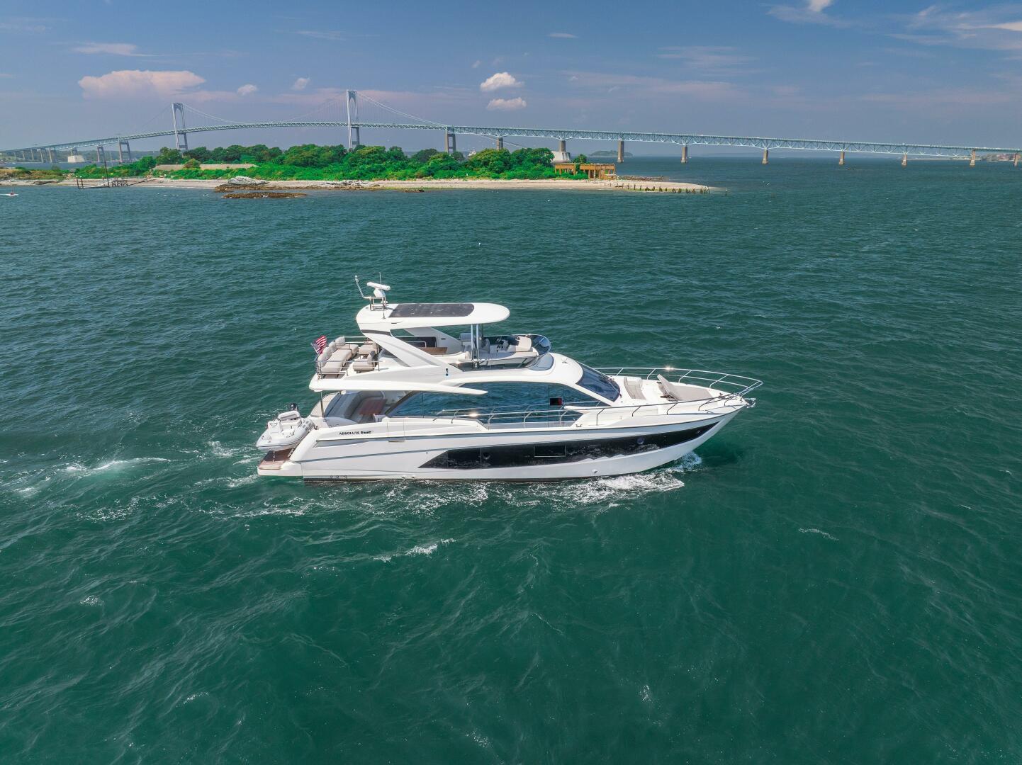 2023 Absolute 62 Fly - photo 3