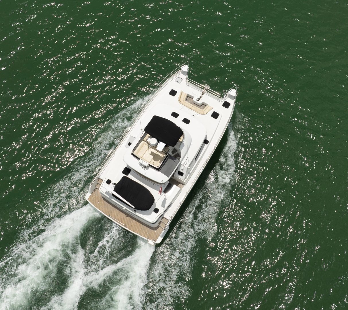 2005 Lagoon Power 43 - photo 1
