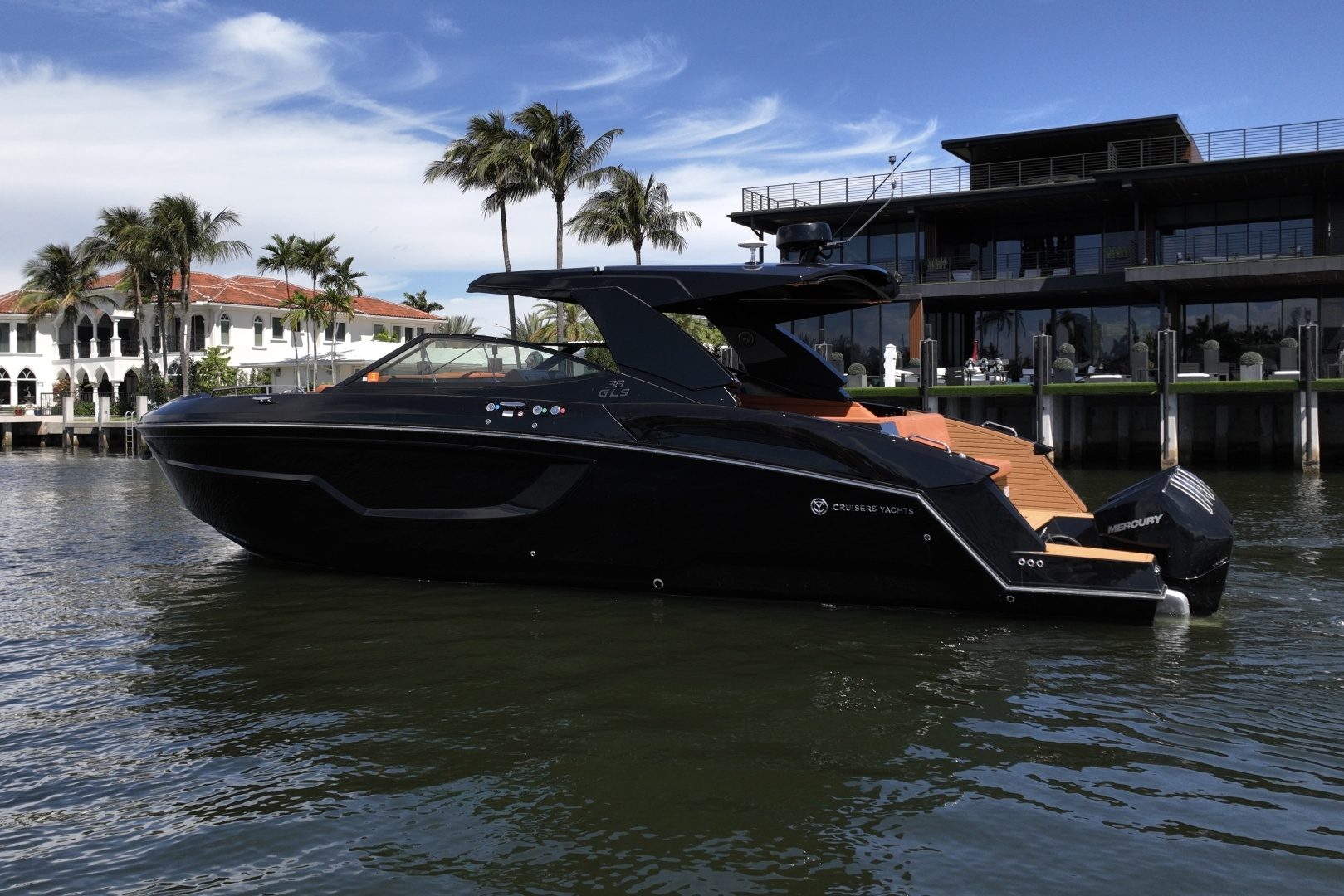 2022 Cruisers Yachts 38 GLS OB - photo 2