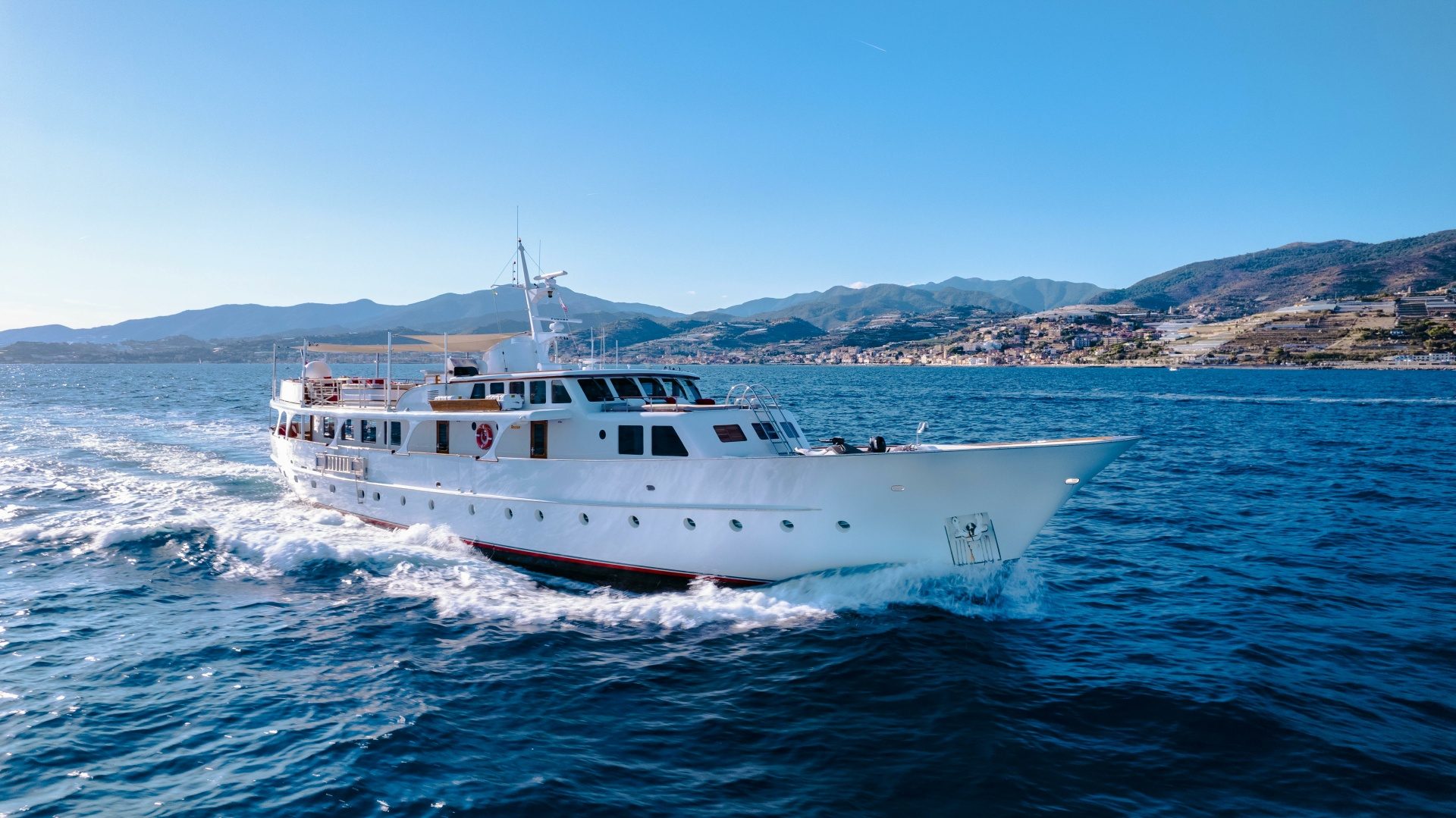 1970 Feadship Custom "ALHAMBRA" - photo 2