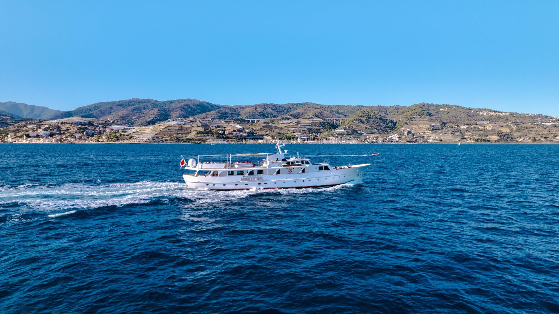 1970 Feadship Custom "ALHAMBRA" - photo 3