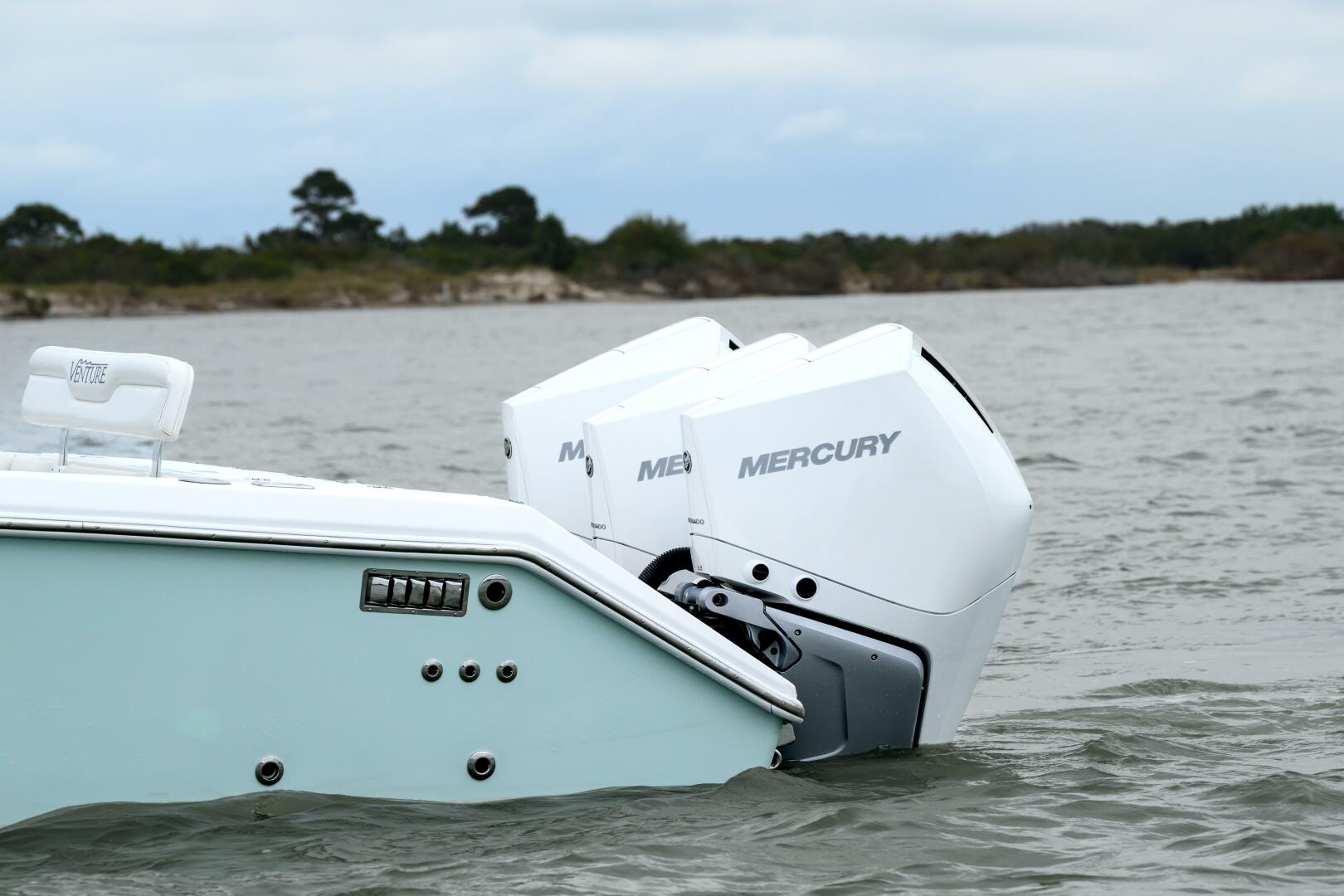 2008 Venture 39 Cuddy - photo 3