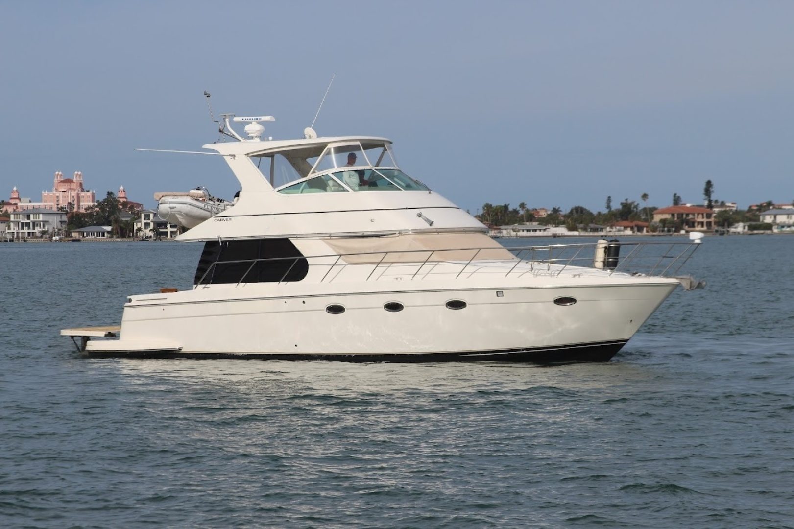 2005 Carver 46 Voyager "Clear 2 Close" - photo 1