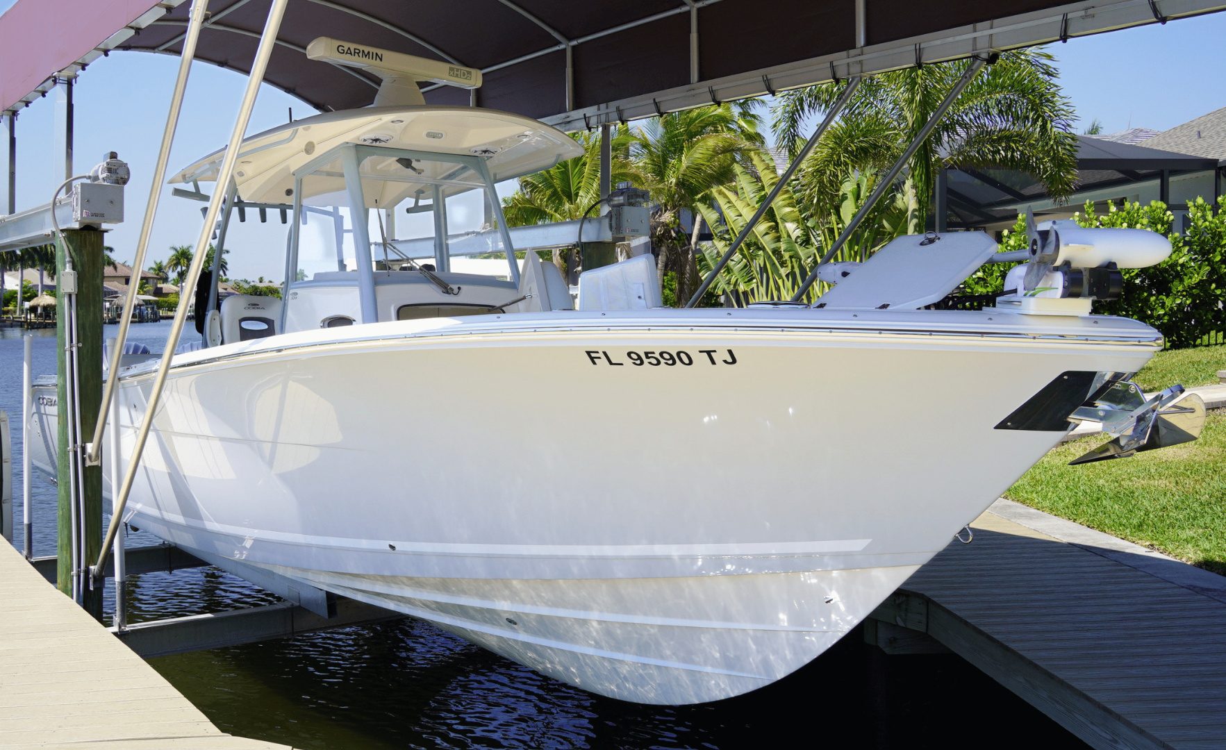 2023 Cobia 320CC - photo 1