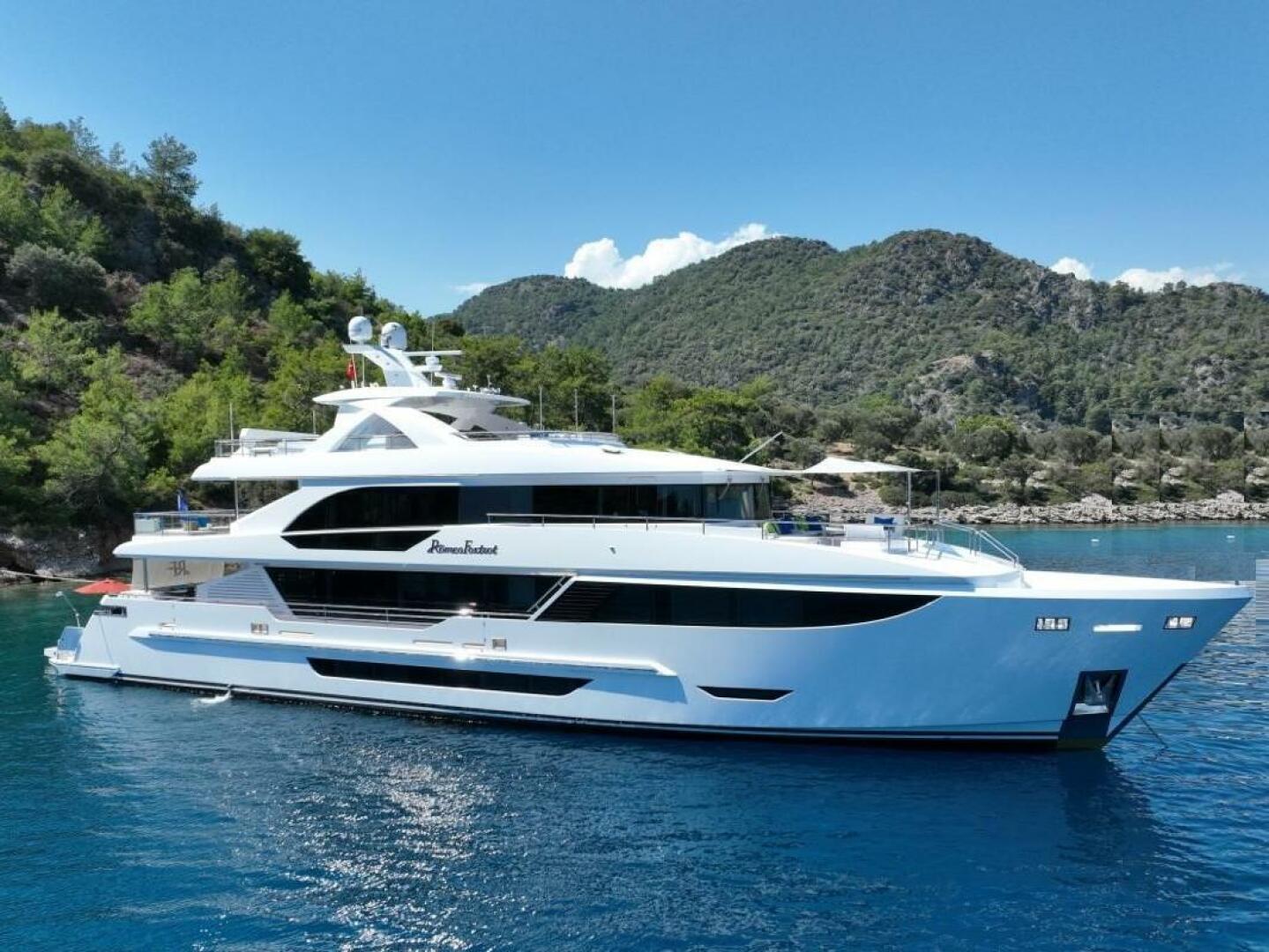 2024 Hargrave E Series Superyachts Division - photo 1