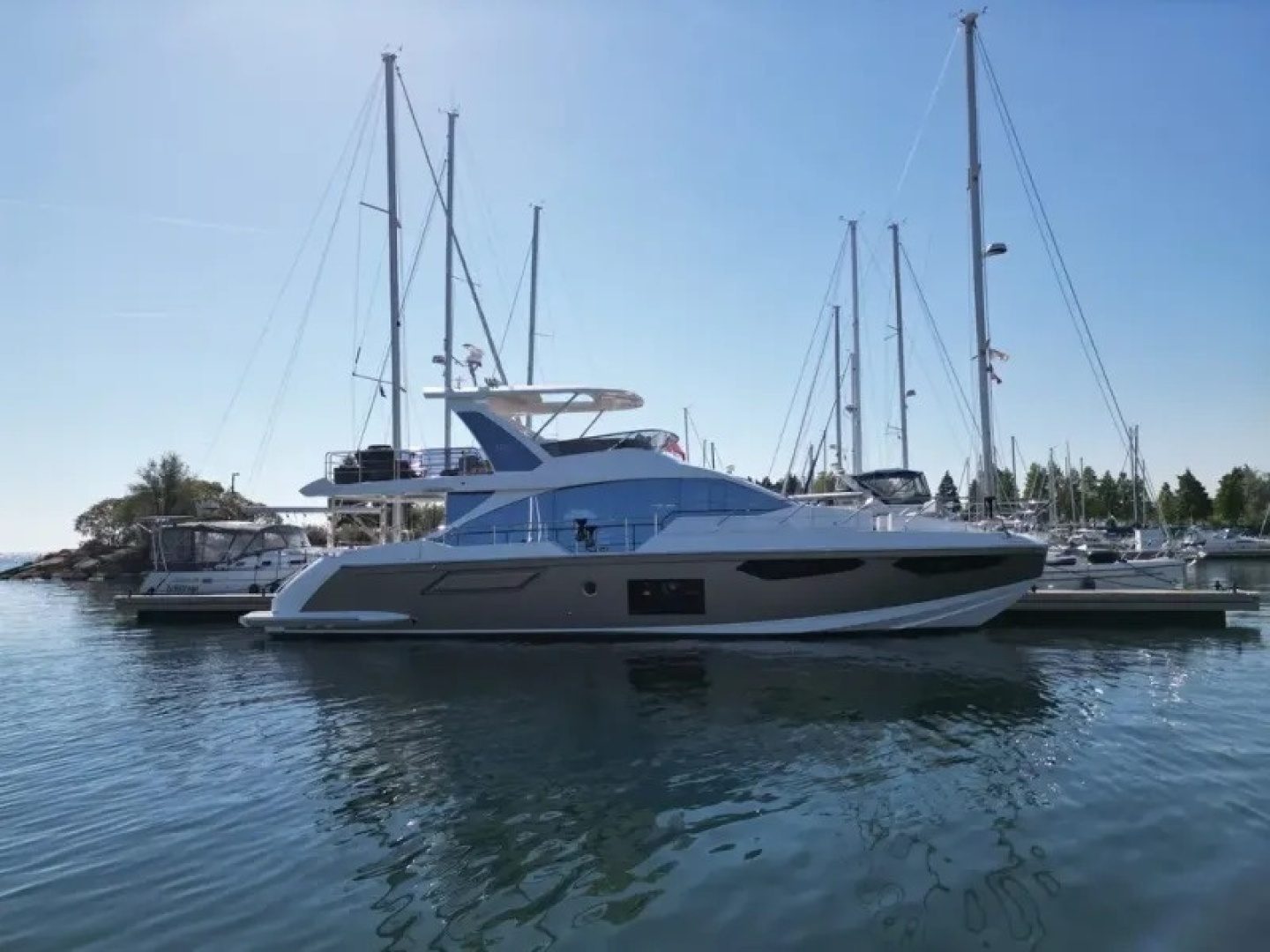 2024 Azimut FLY 60 "2024 Azimut FLY 60" - photo 2