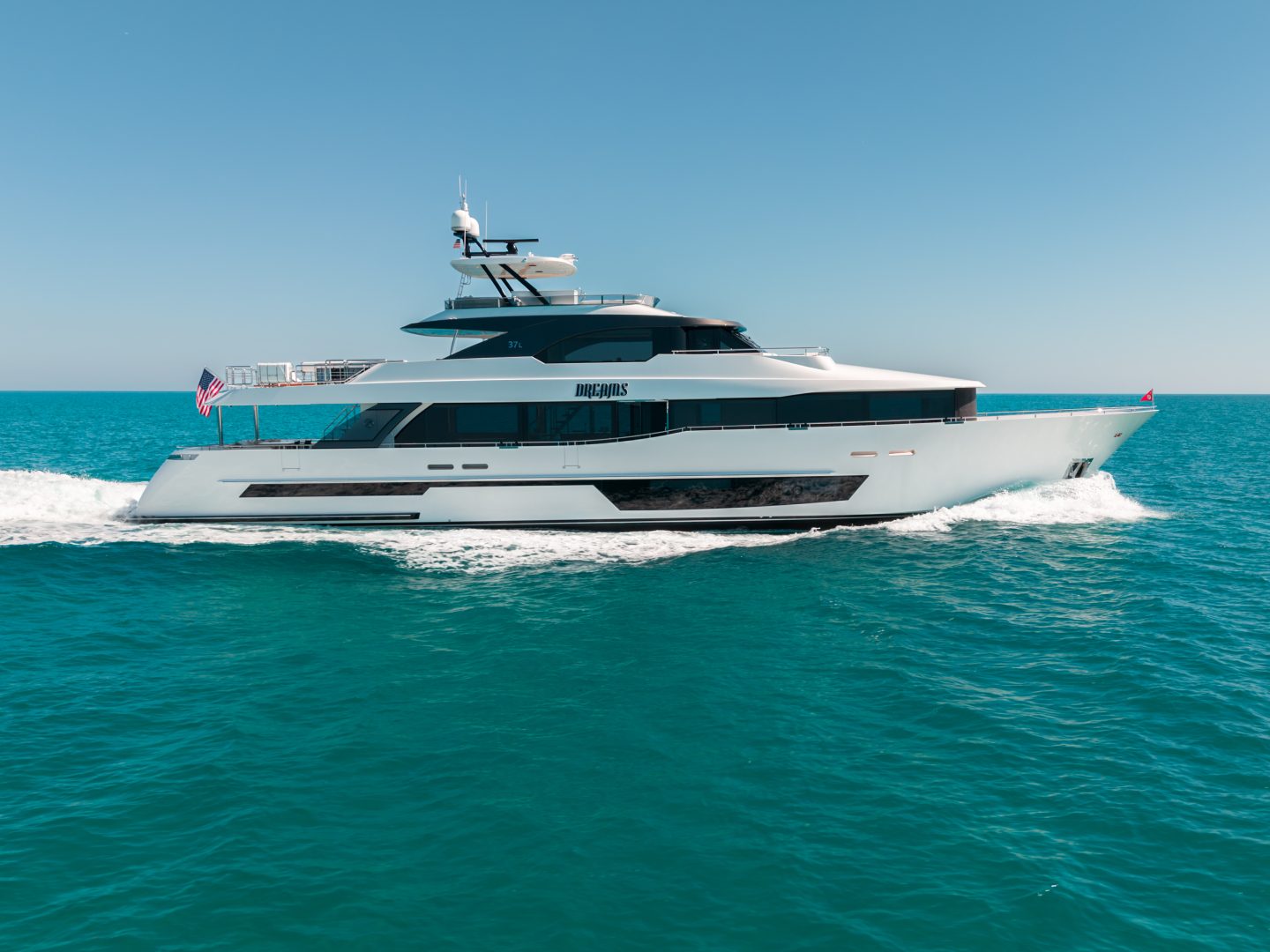 2022 Ocean Alexander 37L - photo 1