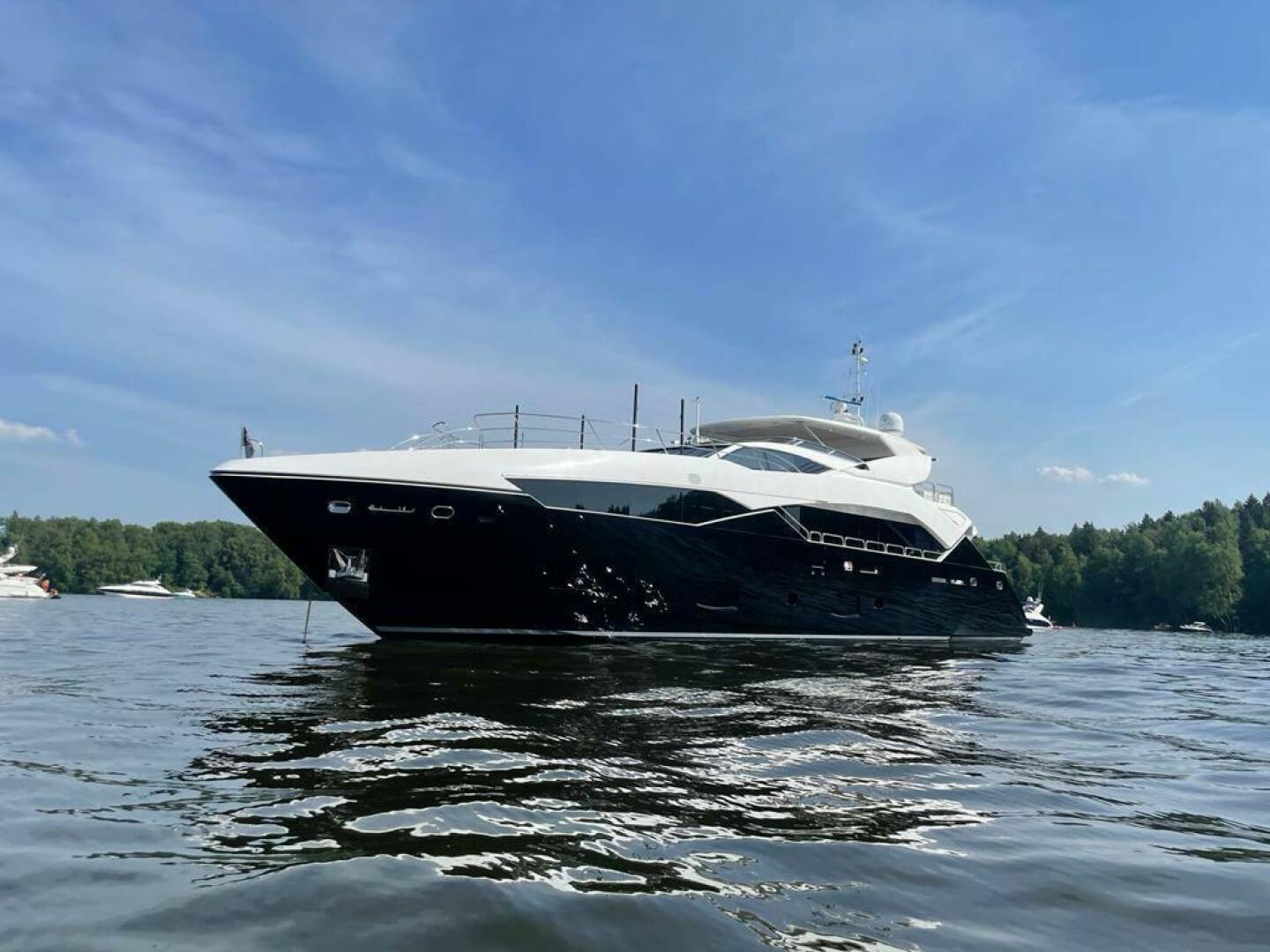 2013 Sunseeker 115 - photo 2