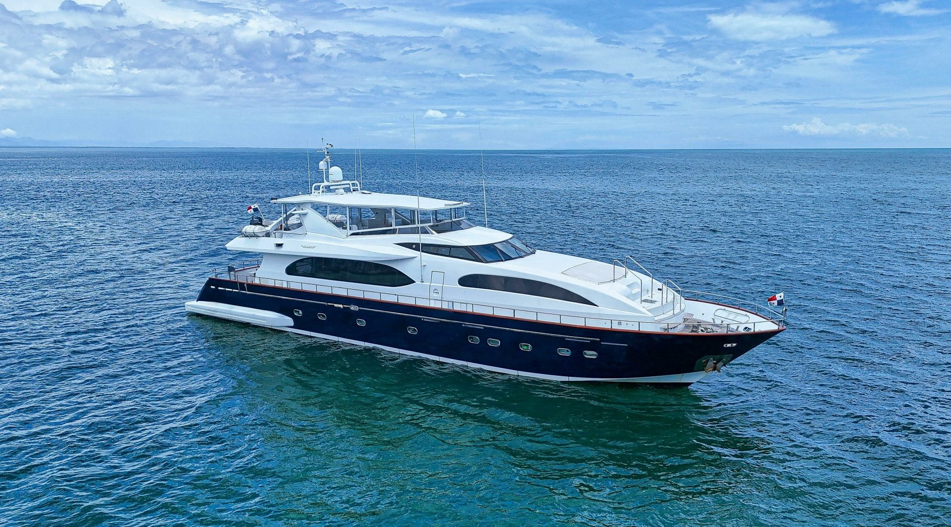 2005 Falcon Falcon 102 Flybridge "NORTHSTAR I" - photo 1