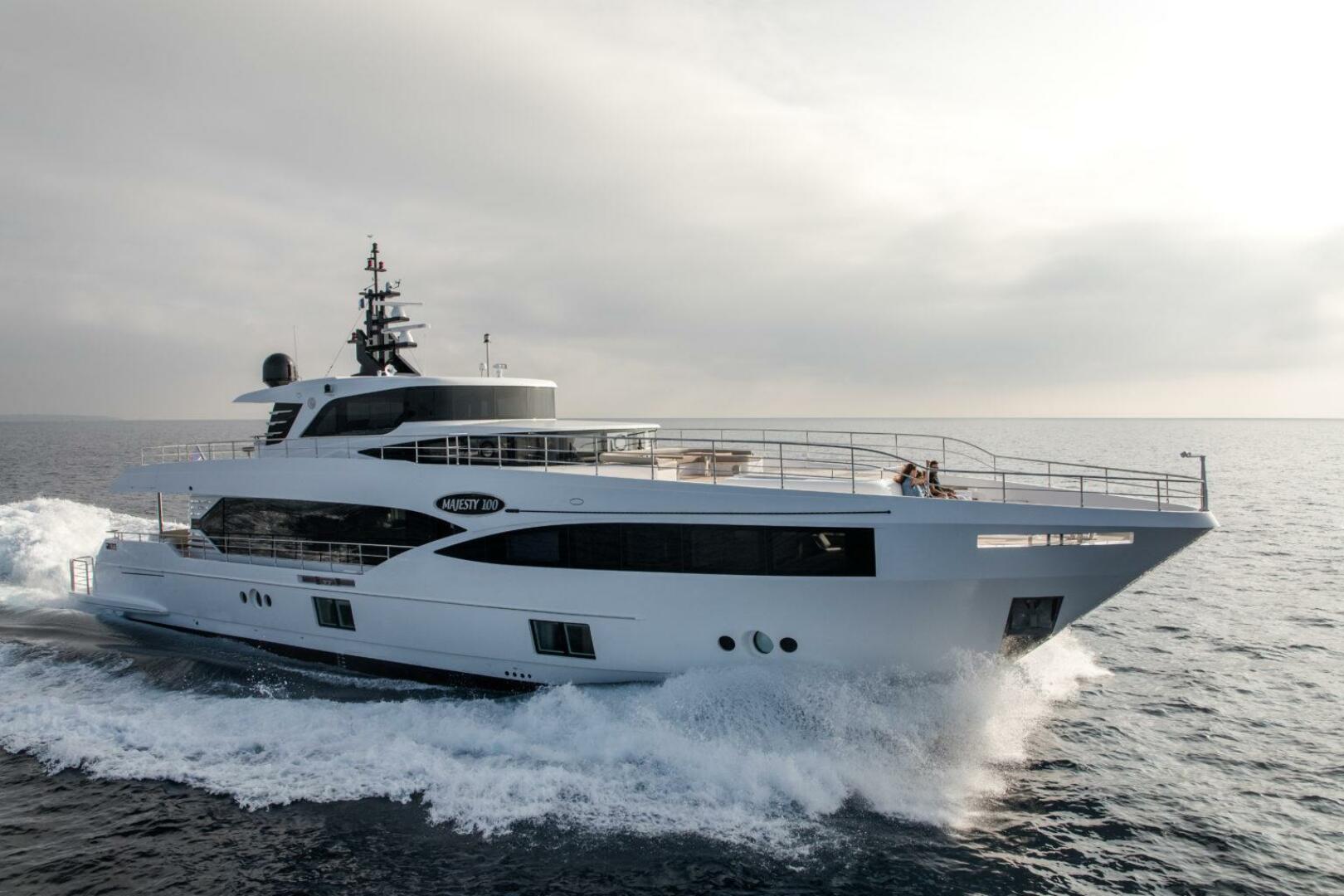 2024 Gulf Craft Majesty 100 - photo 2